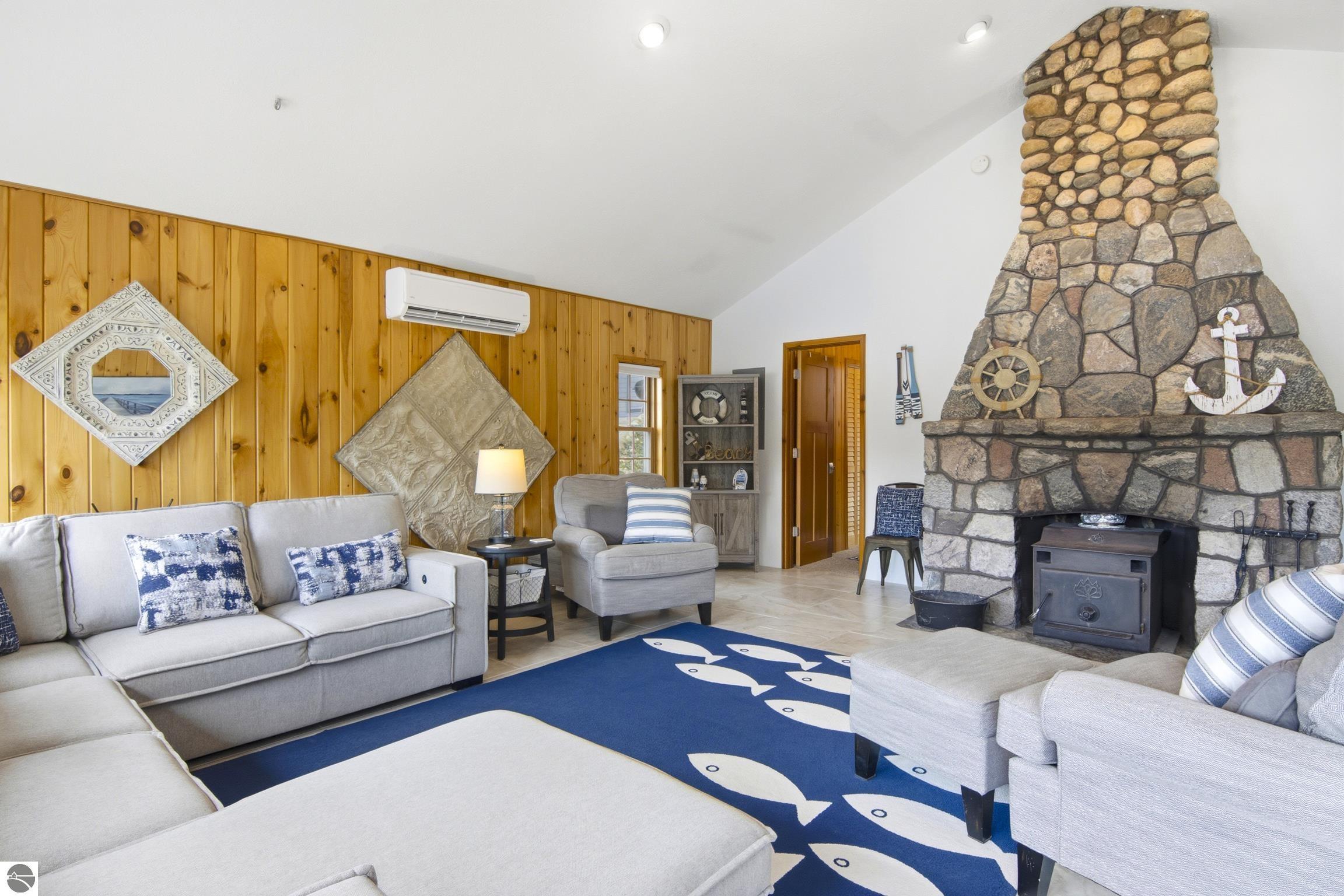 2408 Pinehurst Trail