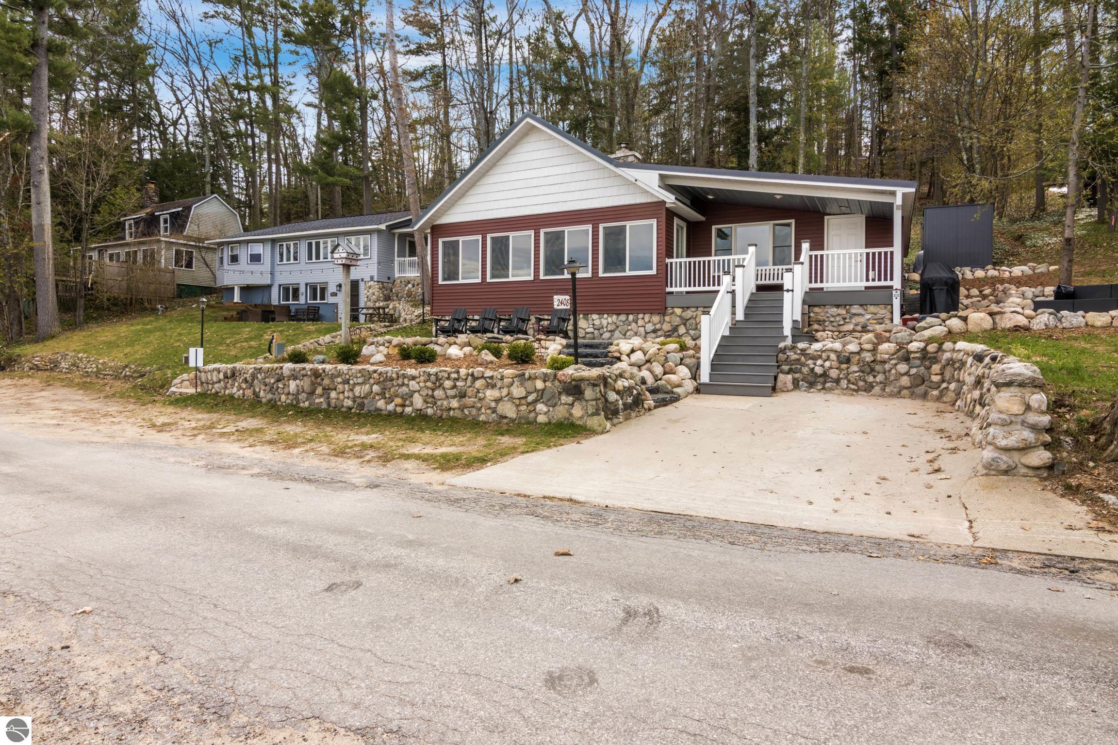 2408 Pinehurst Trail
