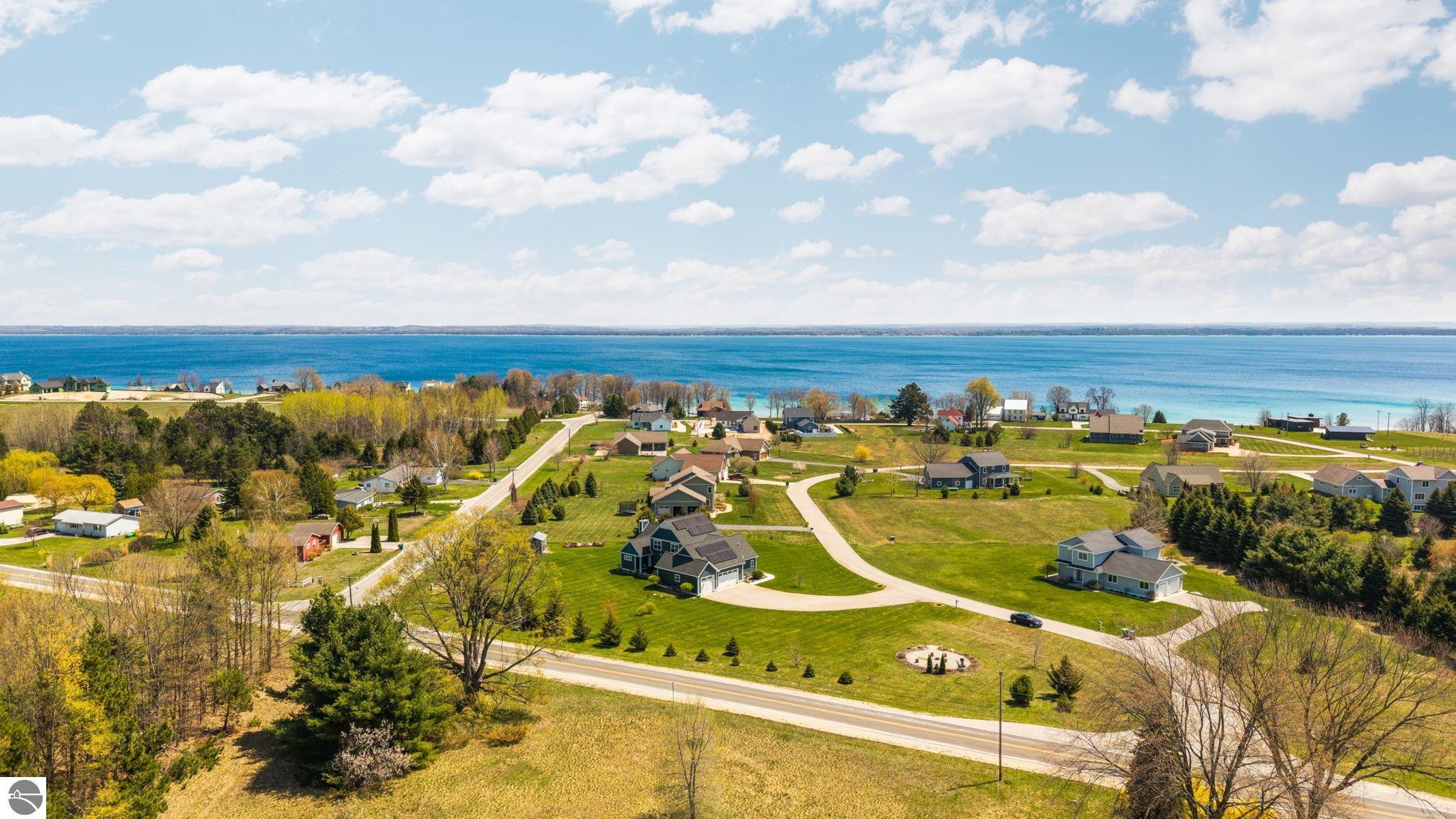 3833 Smokey Cove Drive