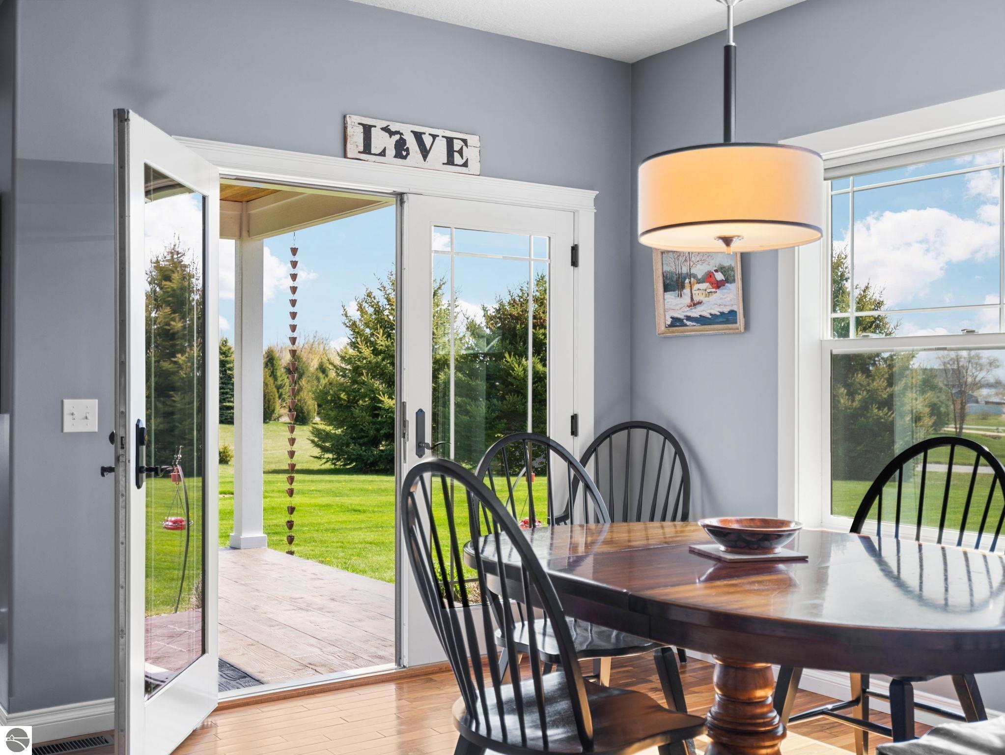 3833 Smokey Cove Drive