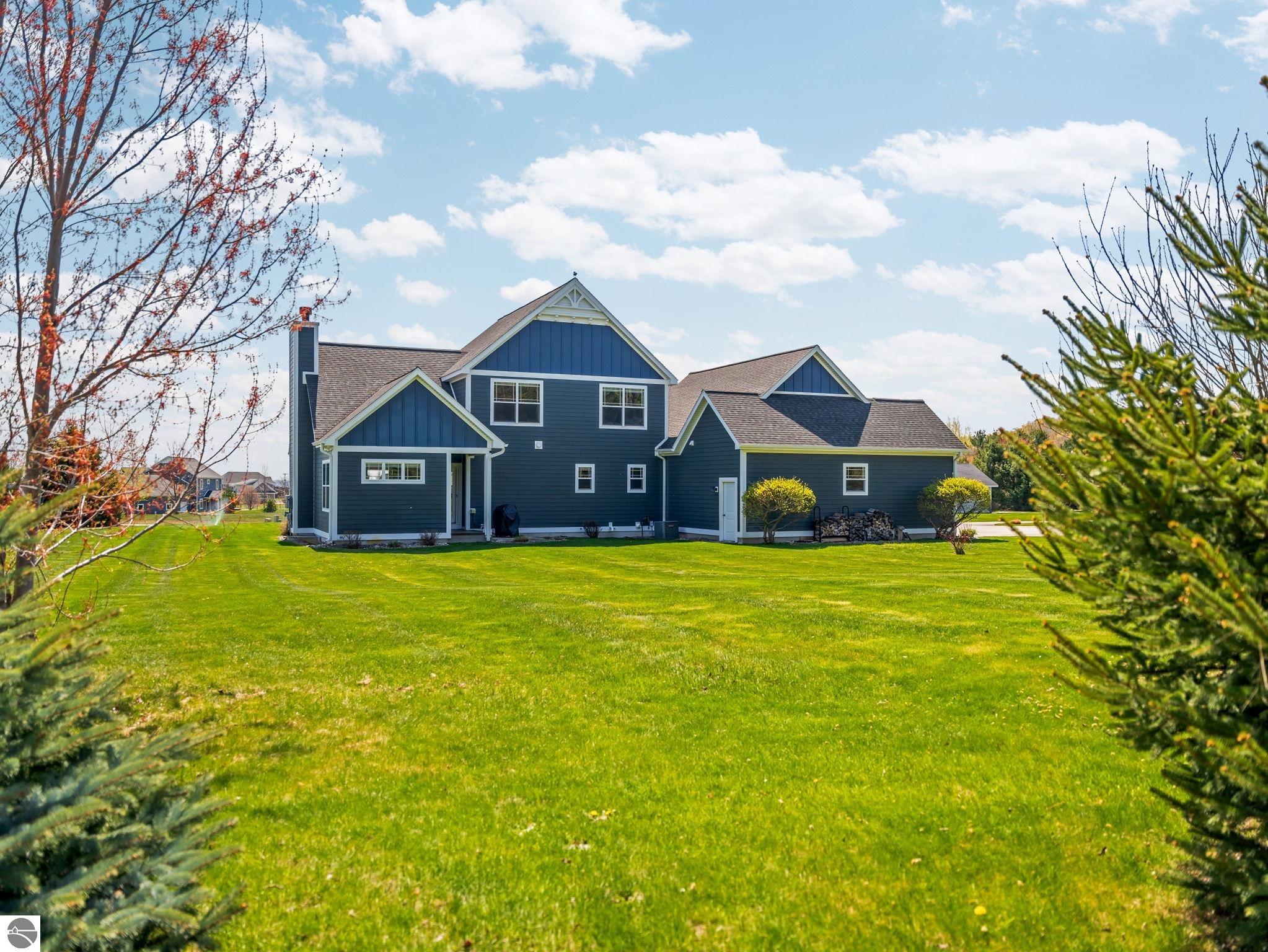 3833 Smokey Cove Drive