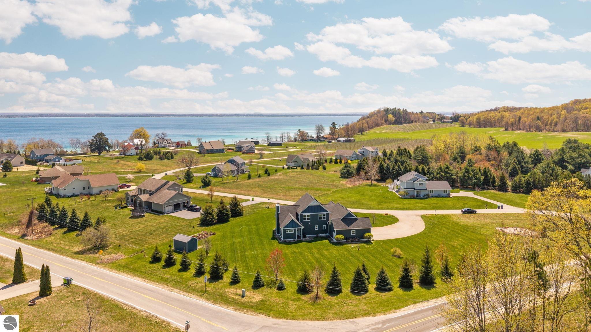 3833 Smokey Cove Drive