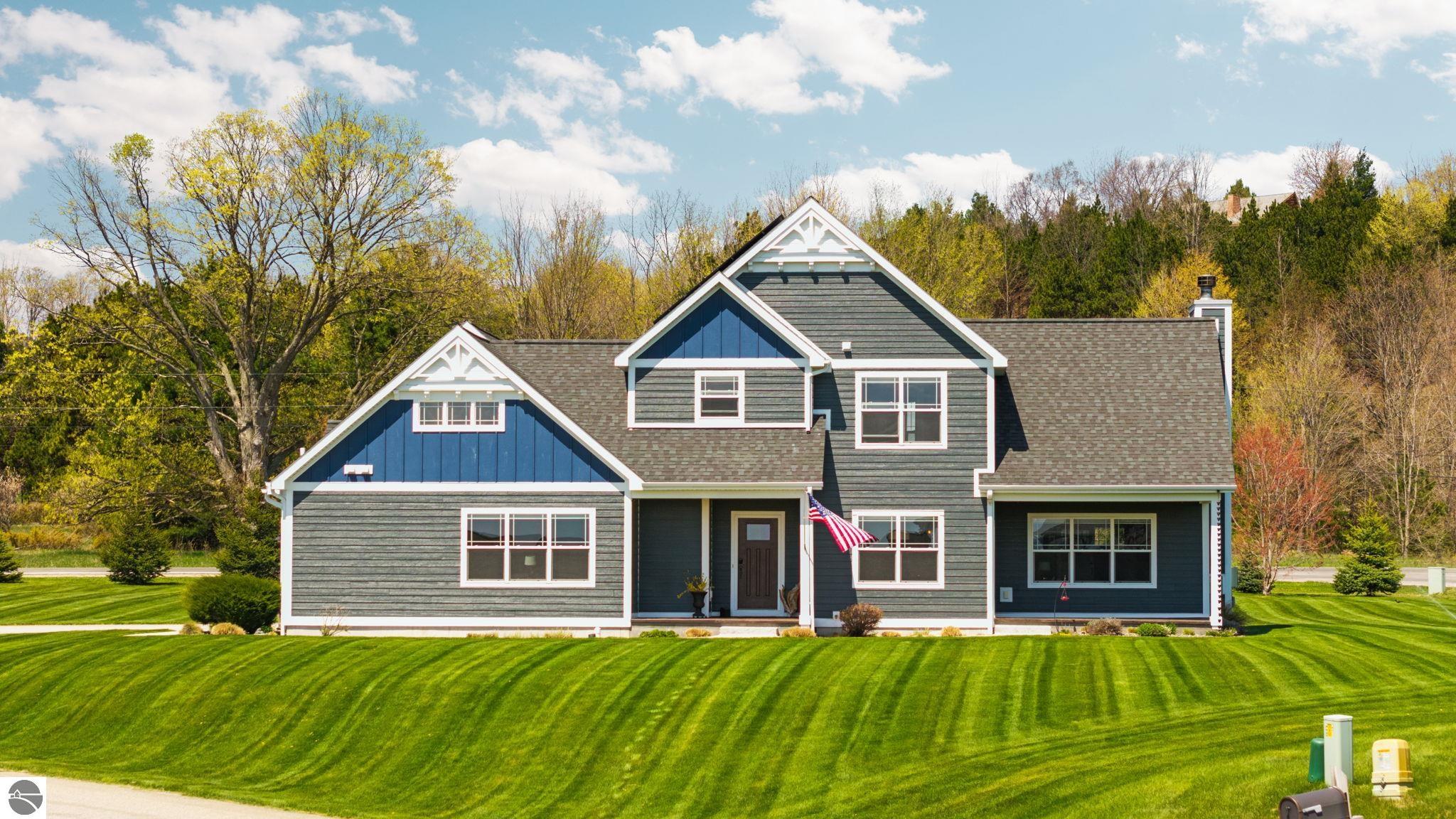 3833 Smokey Cove Drive