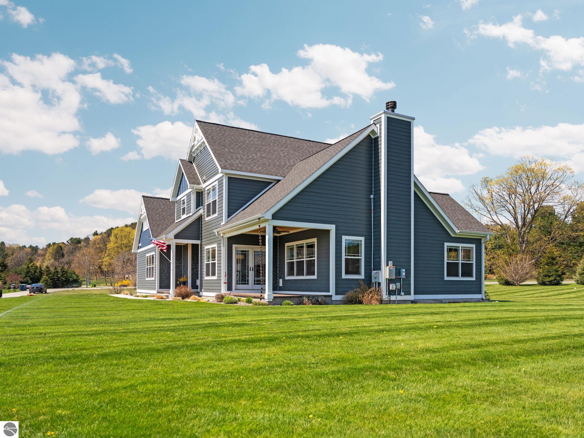 3833 Smokey Cove Drive