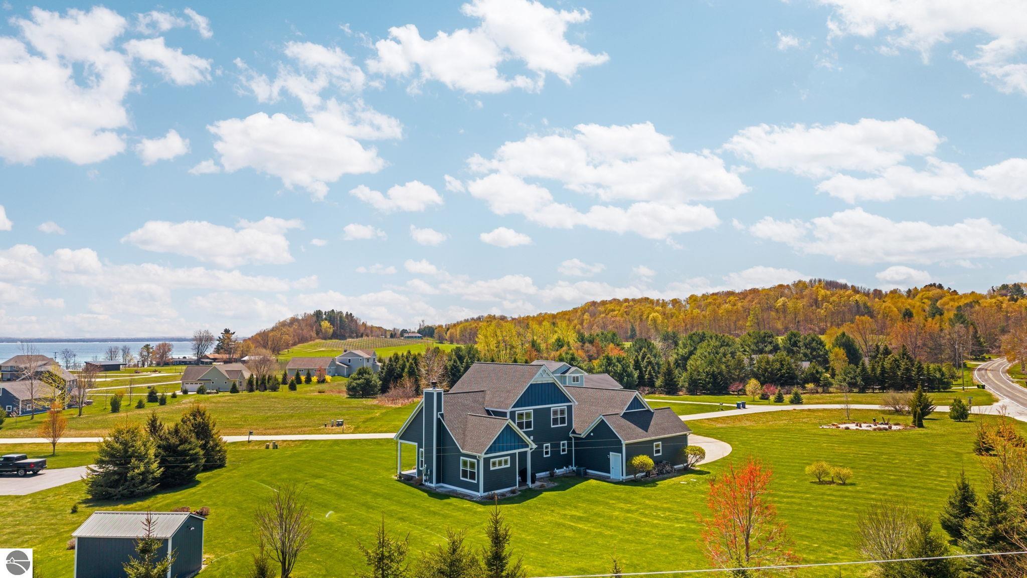 3833 Smokey Cove Drive