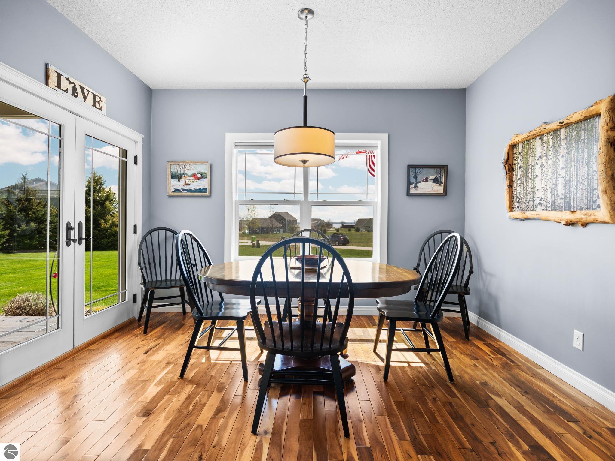 3833 Smokey Cove Drive