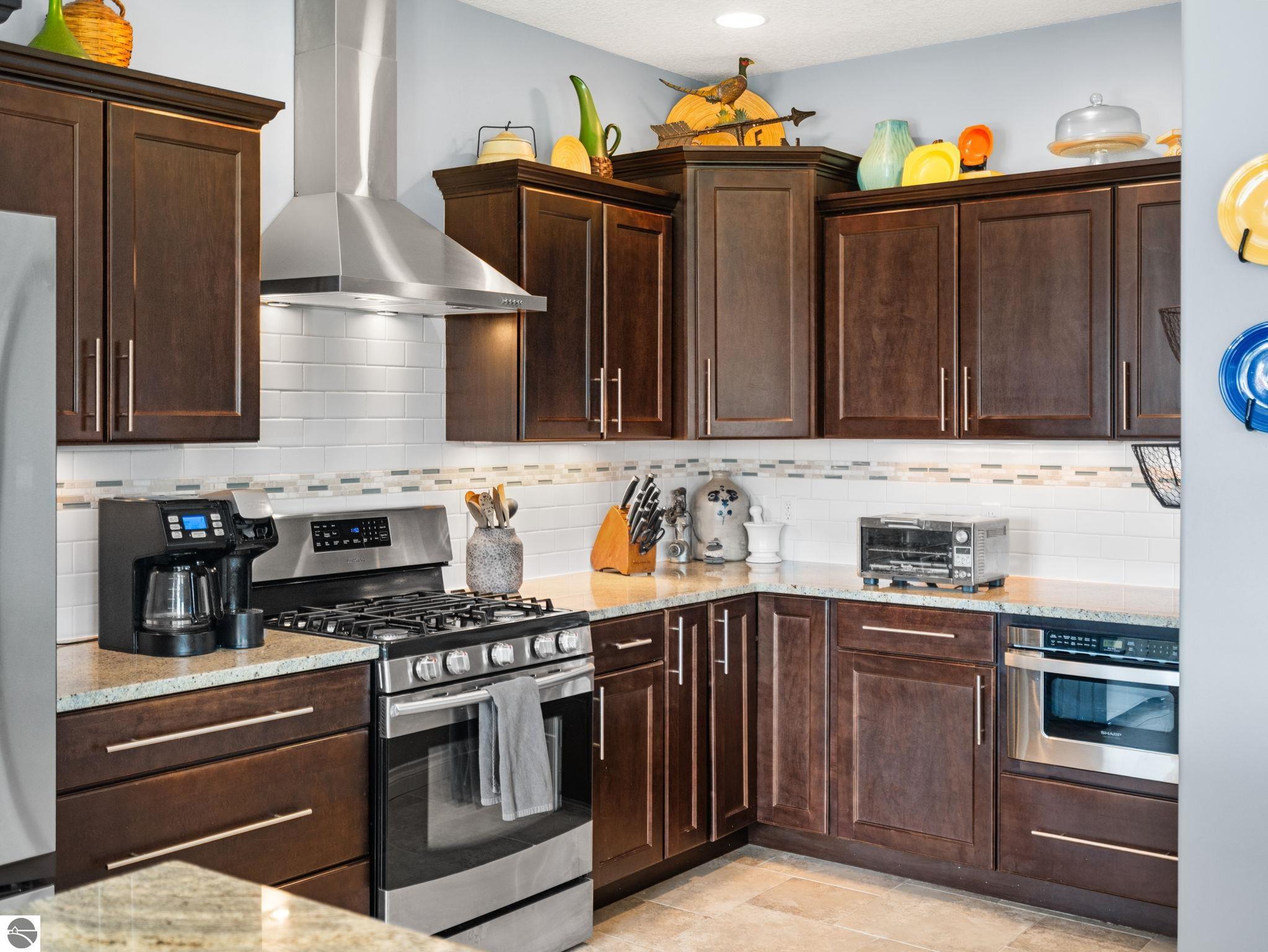 3833 Smokey Cove Drive