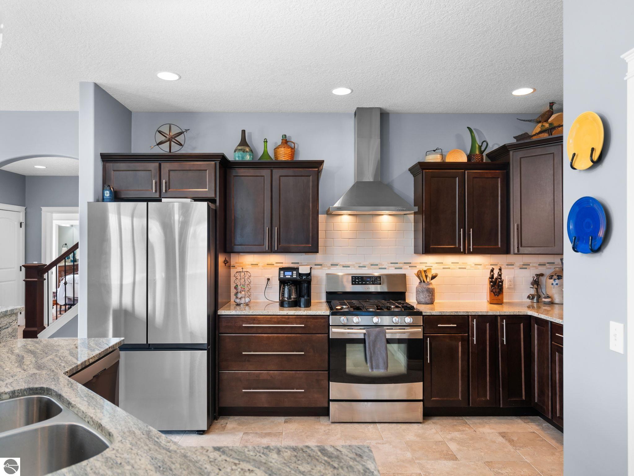 3833 Smokey Cove Drive