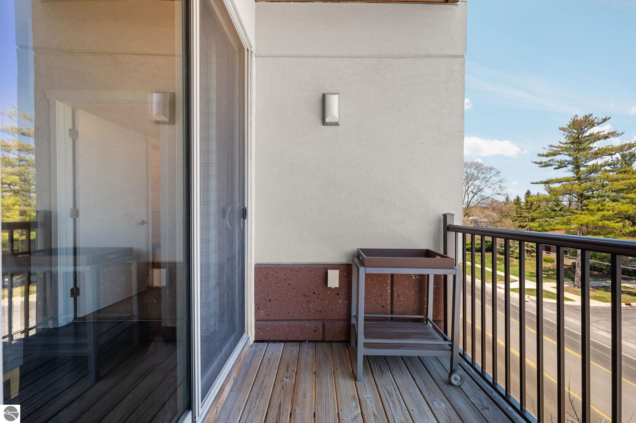 630-306 S Garfield Avenue # 306