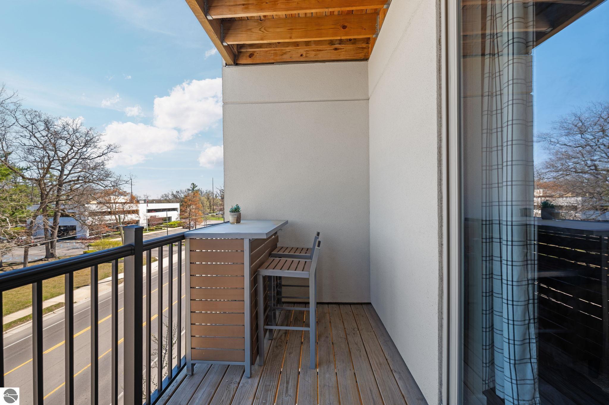 630-306 S Garfield Avenue # 306