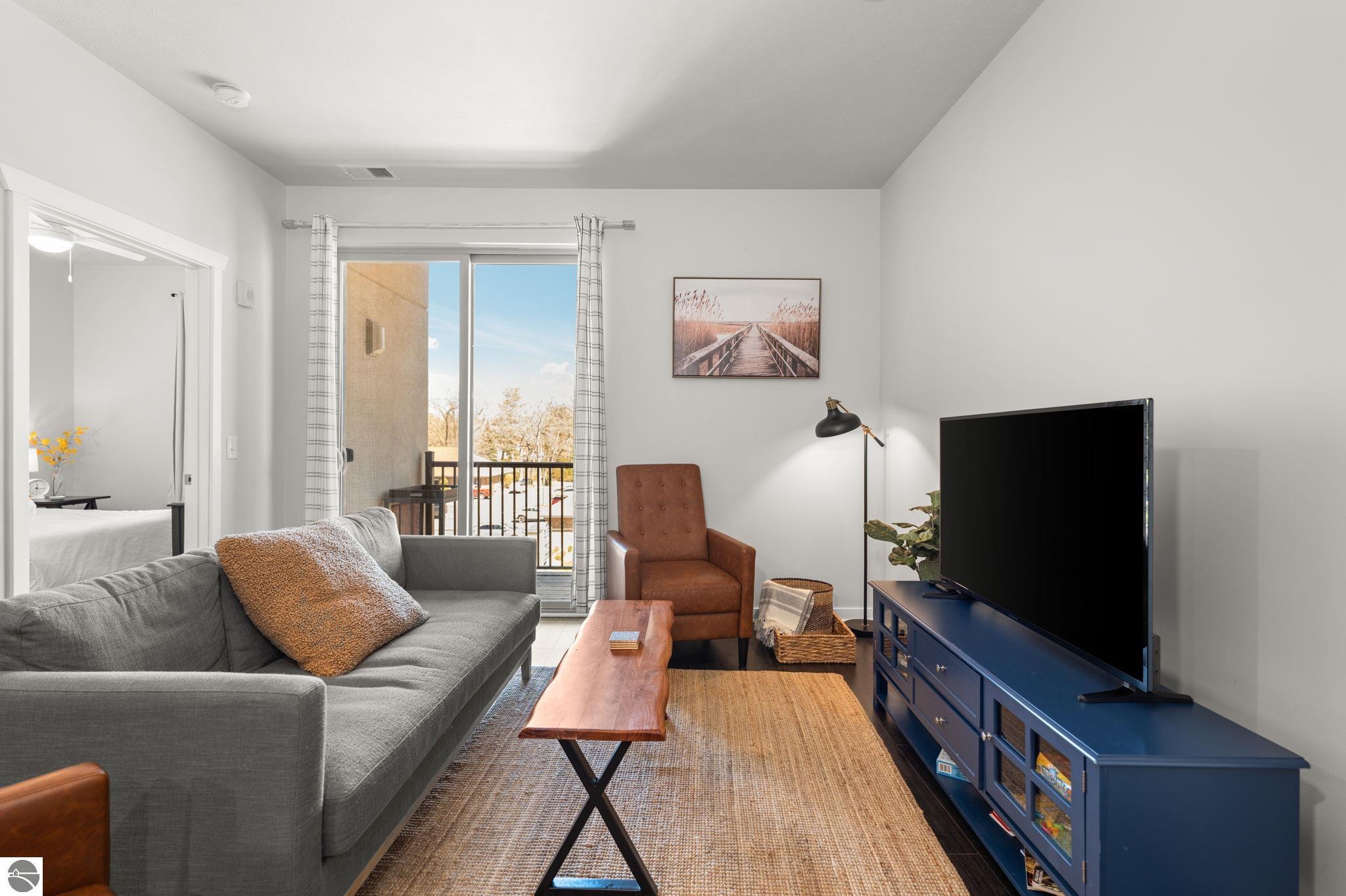 630-306 S Garfield Avenue # 306