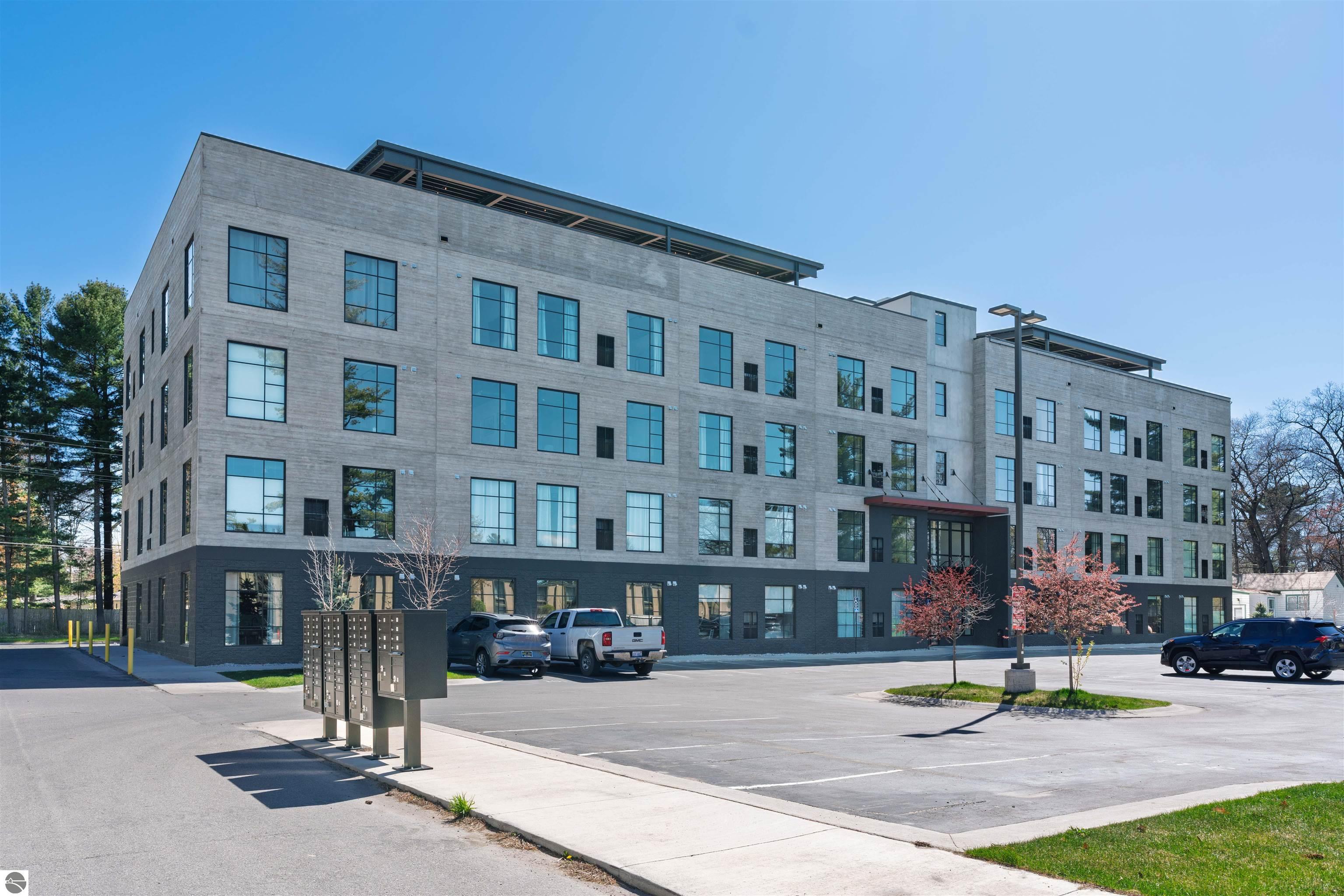 1825 E Eighth Street # 220