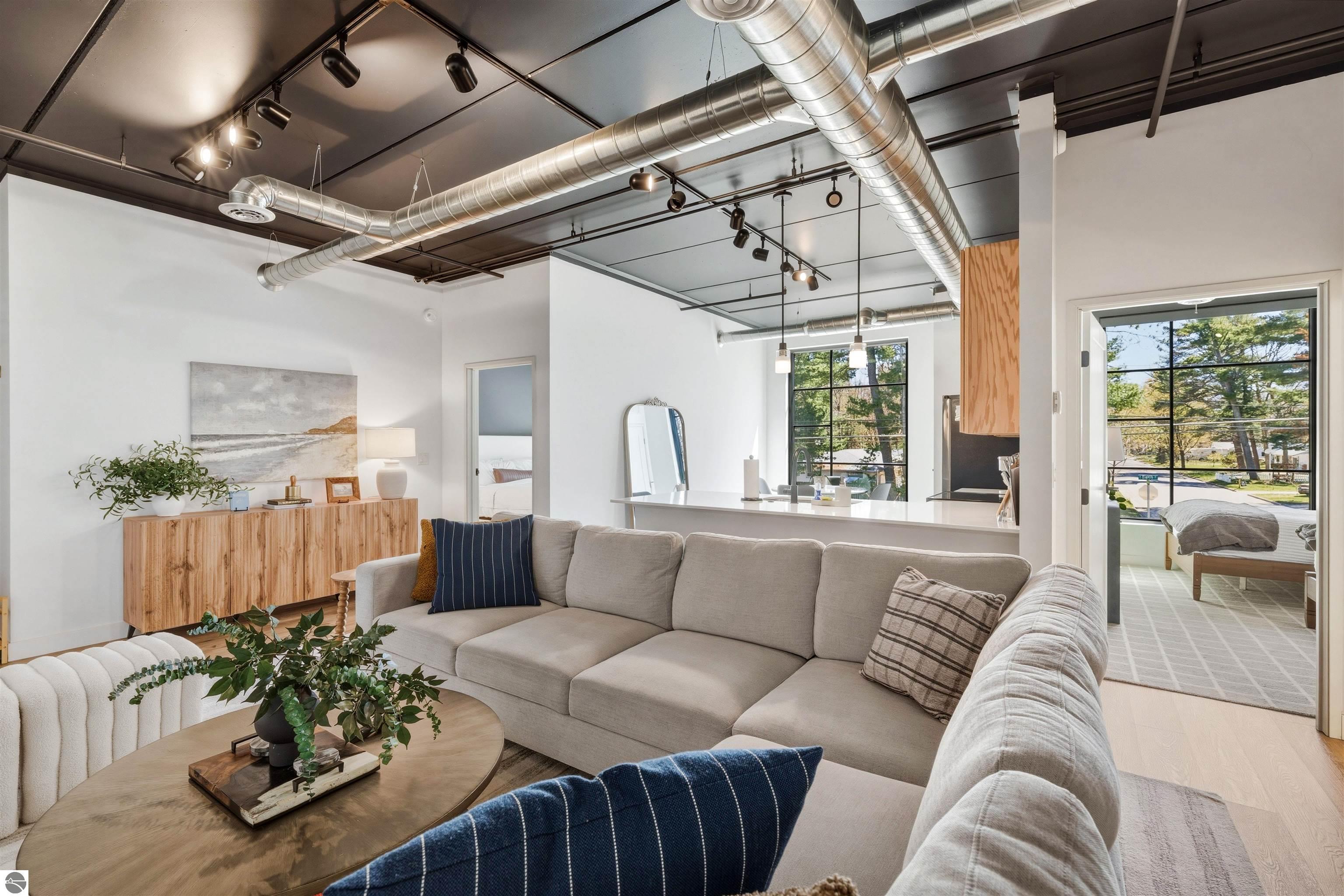 1825 E Eighth Street # 220