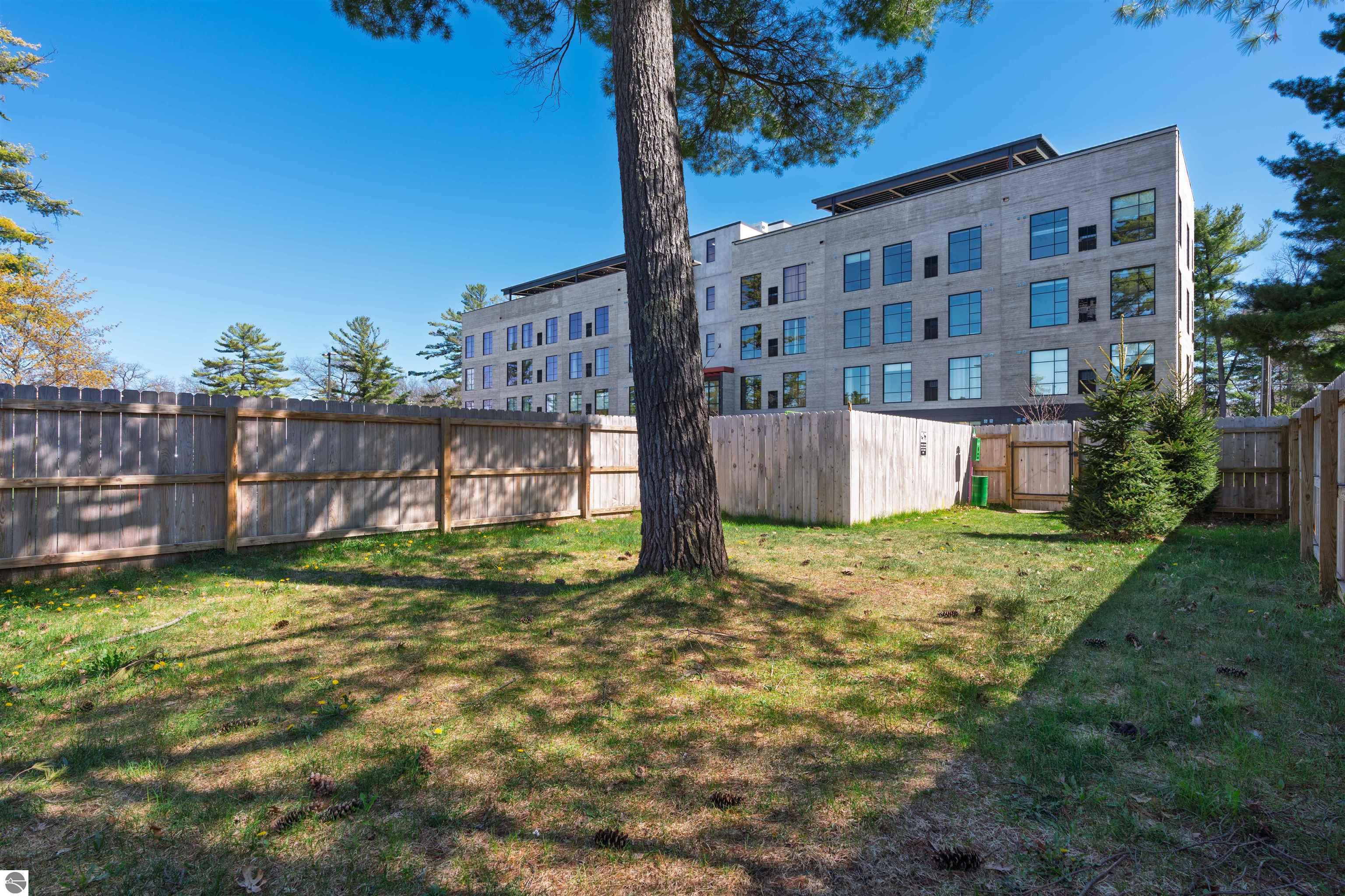 1825 E Eighth Street # 220