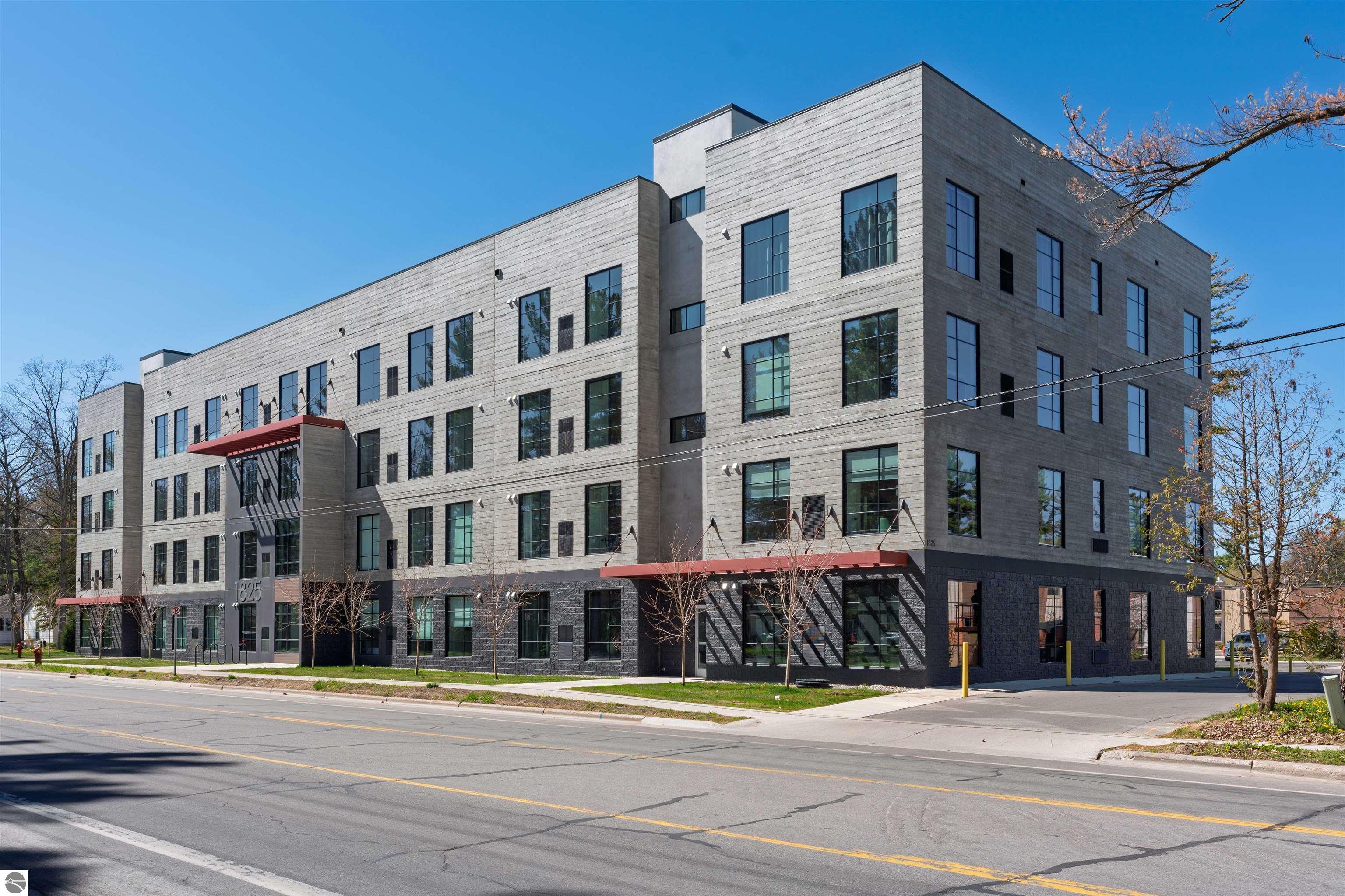 1825 E Eighth Street # 220