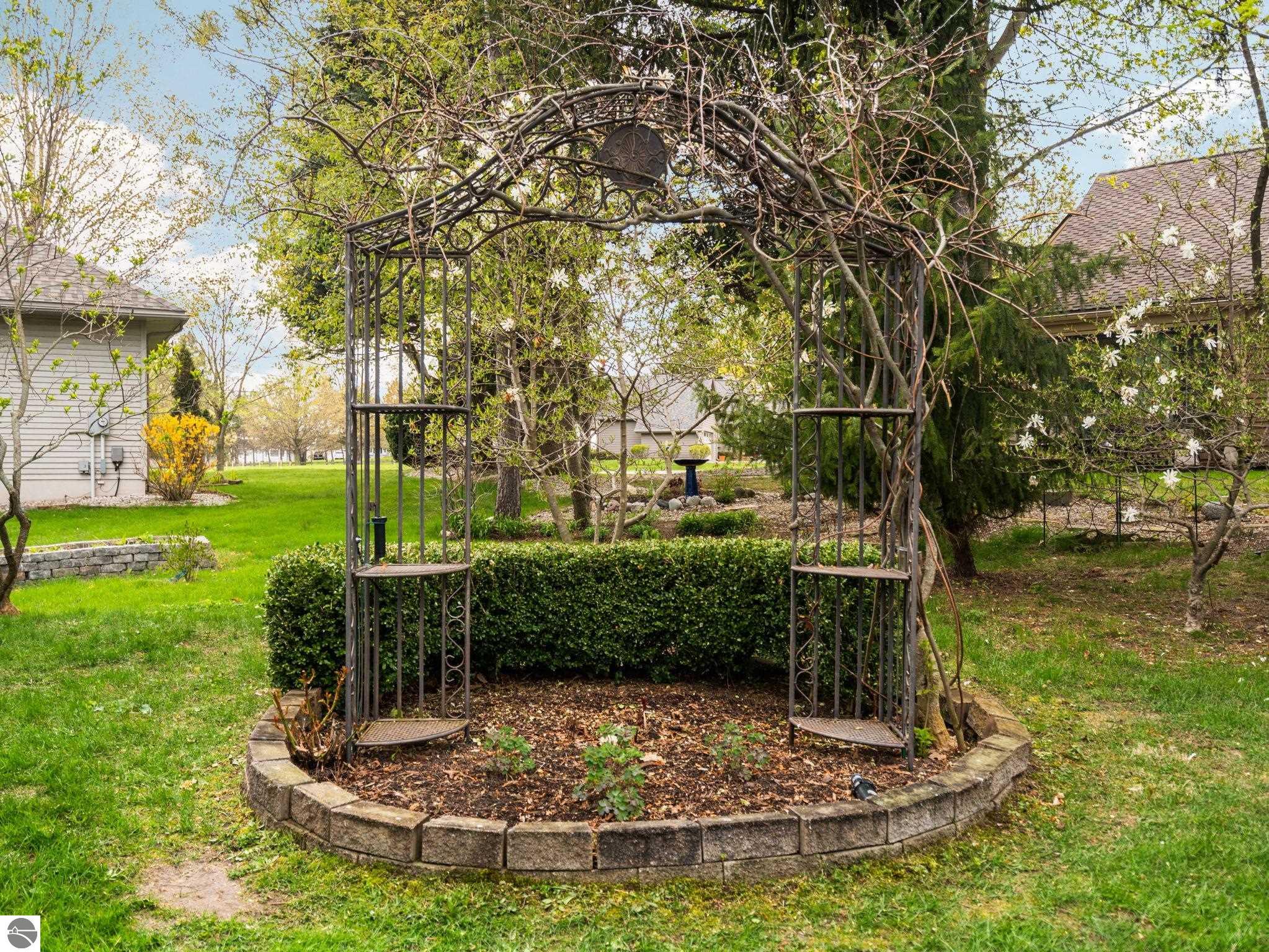 5084 Arrowhead Court