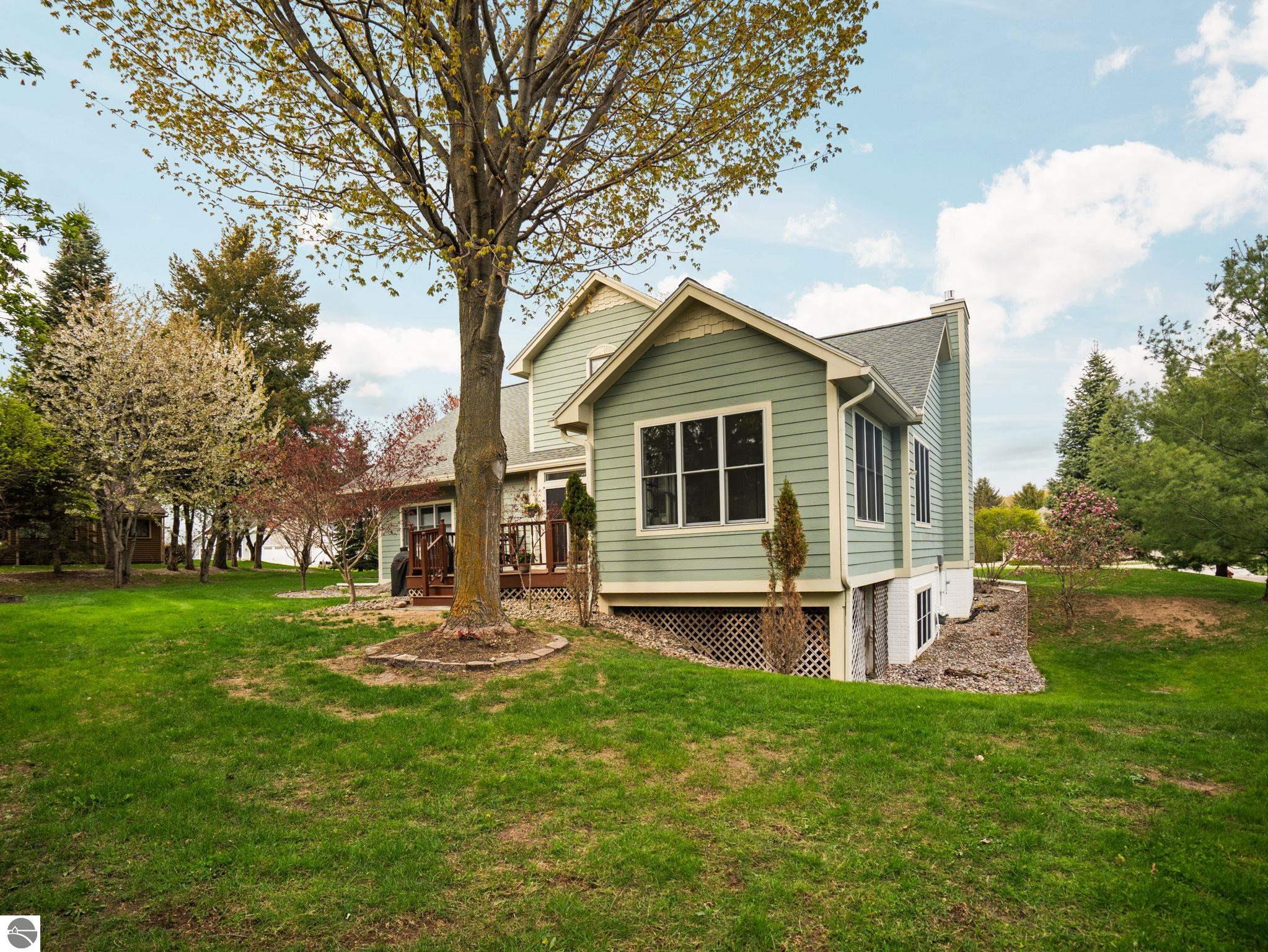 5084 Arrowhead Court