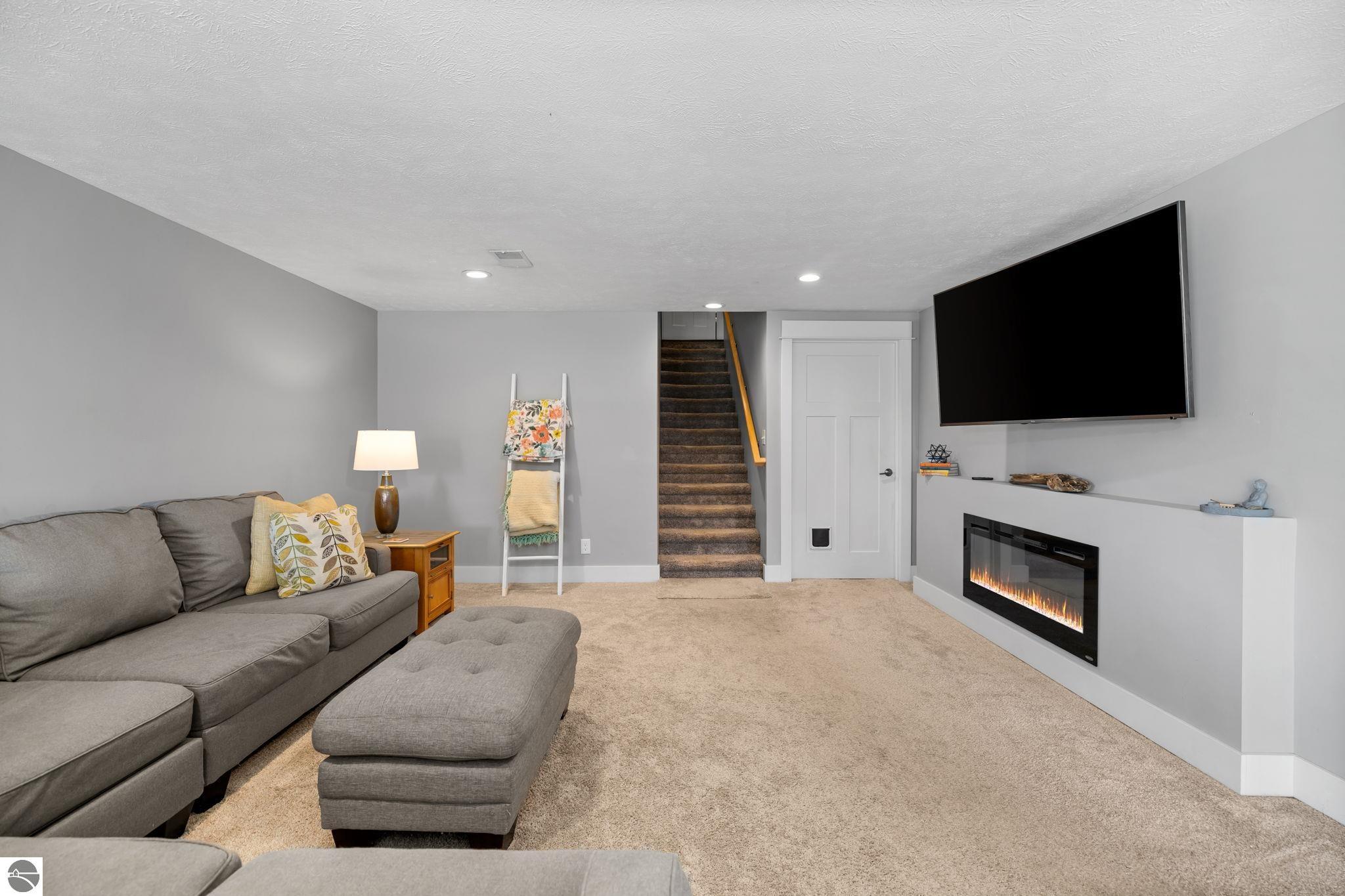 4224 Long Wood Drive