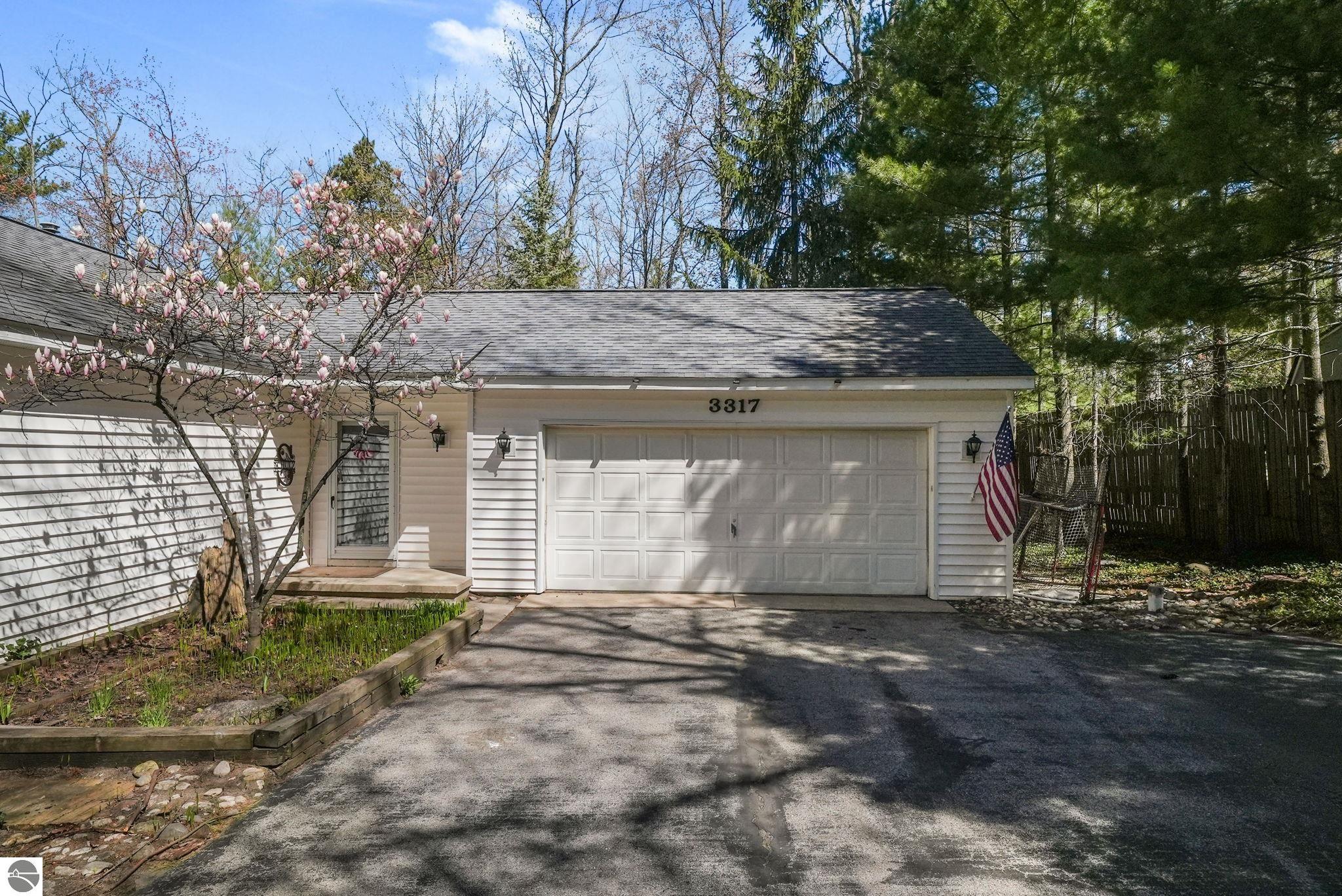 3317 N Timberwood Drive