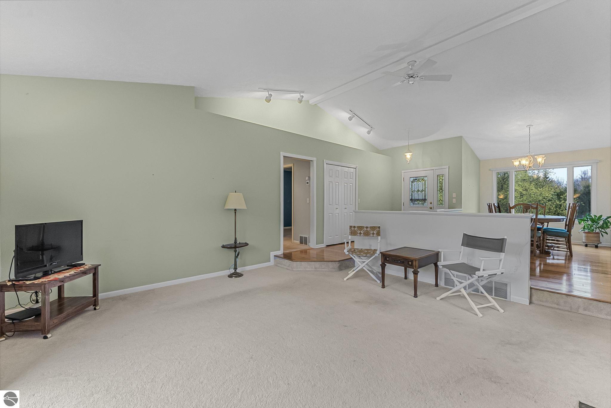 10122 Skiver Road