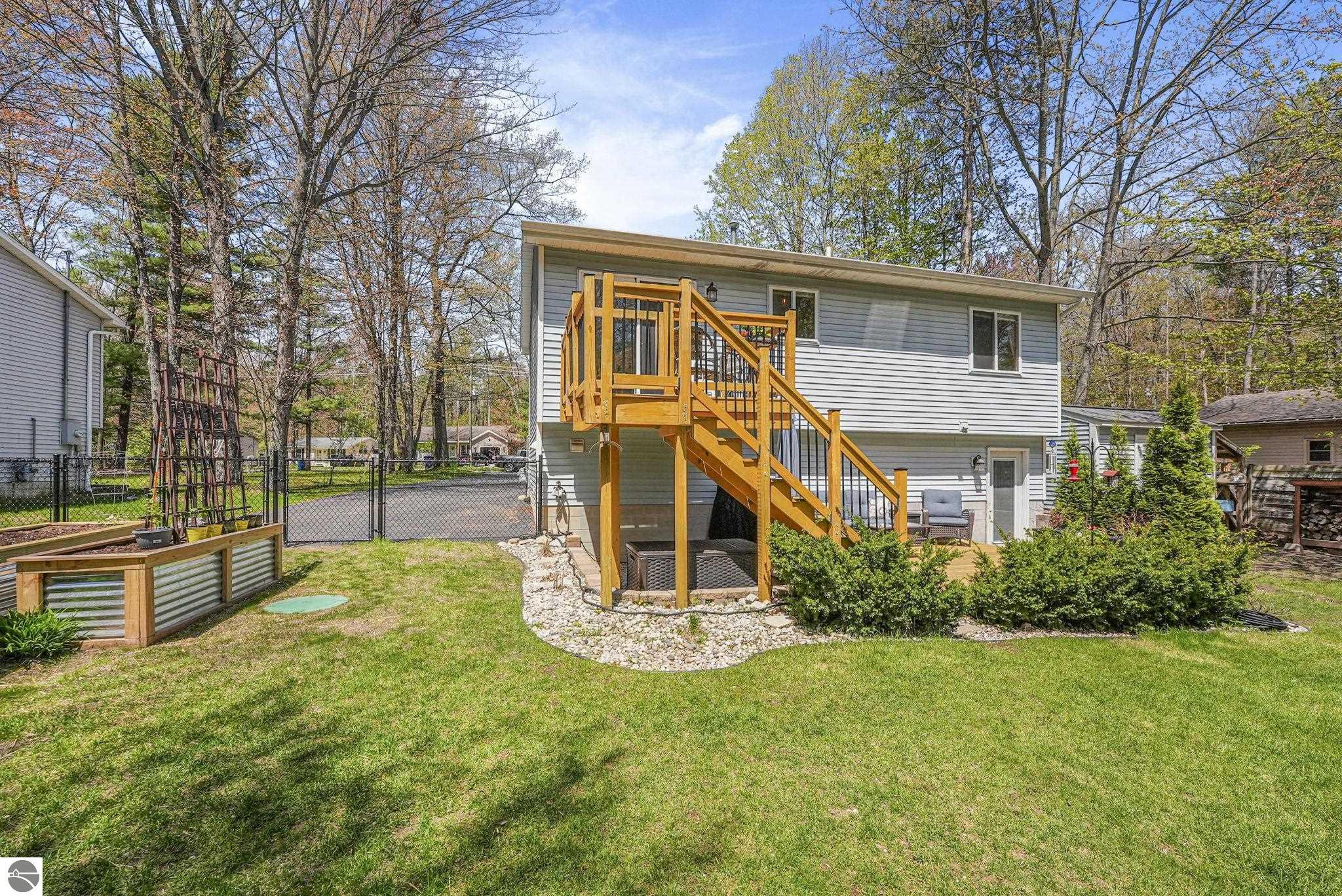 10587 Wildwood Road