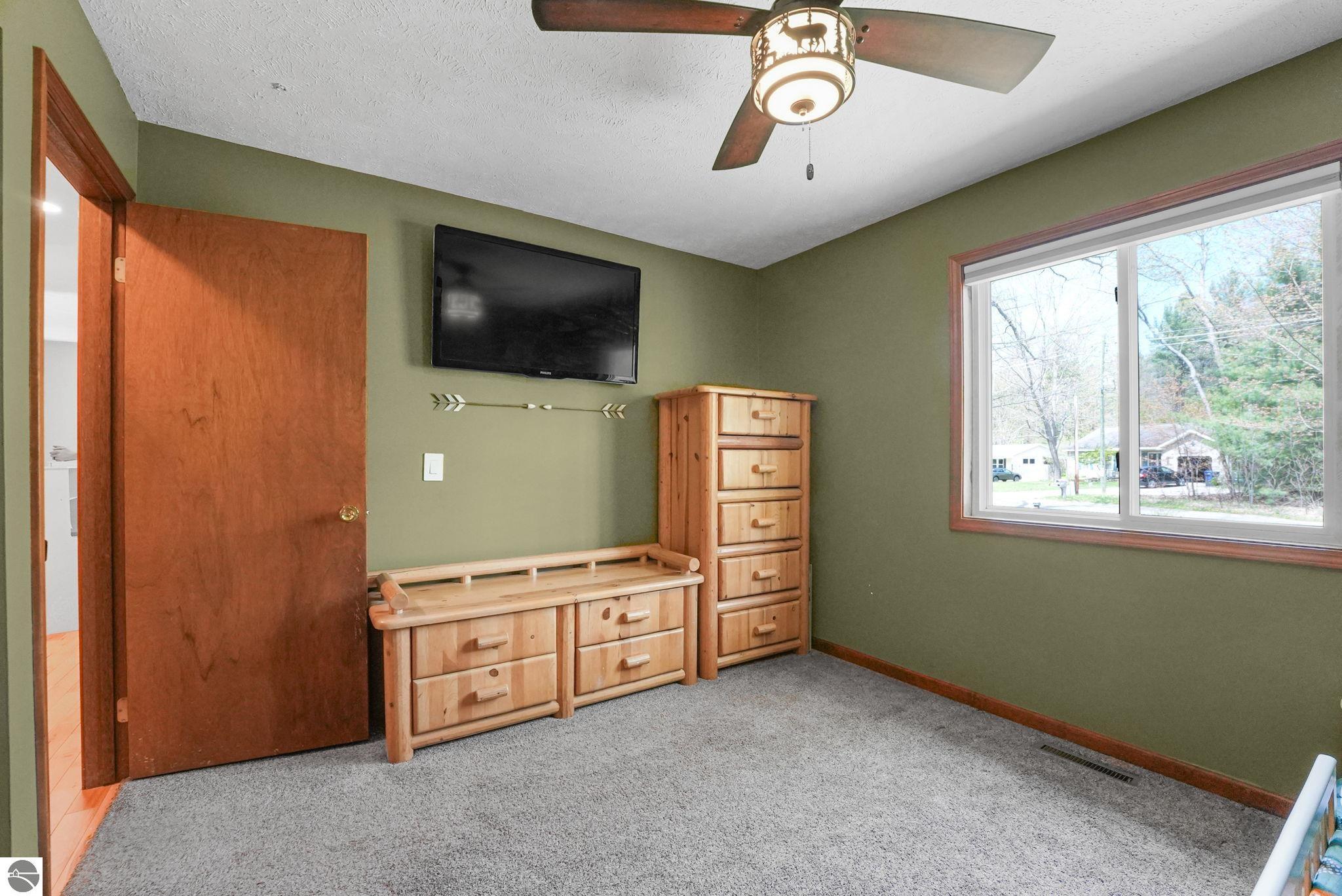 10587 Wildwood Road