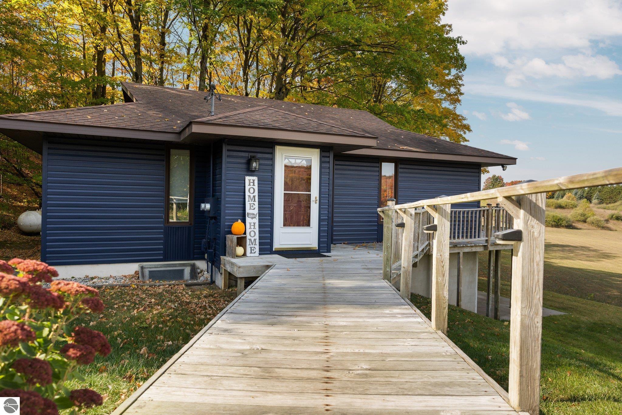 4525 Strait Road