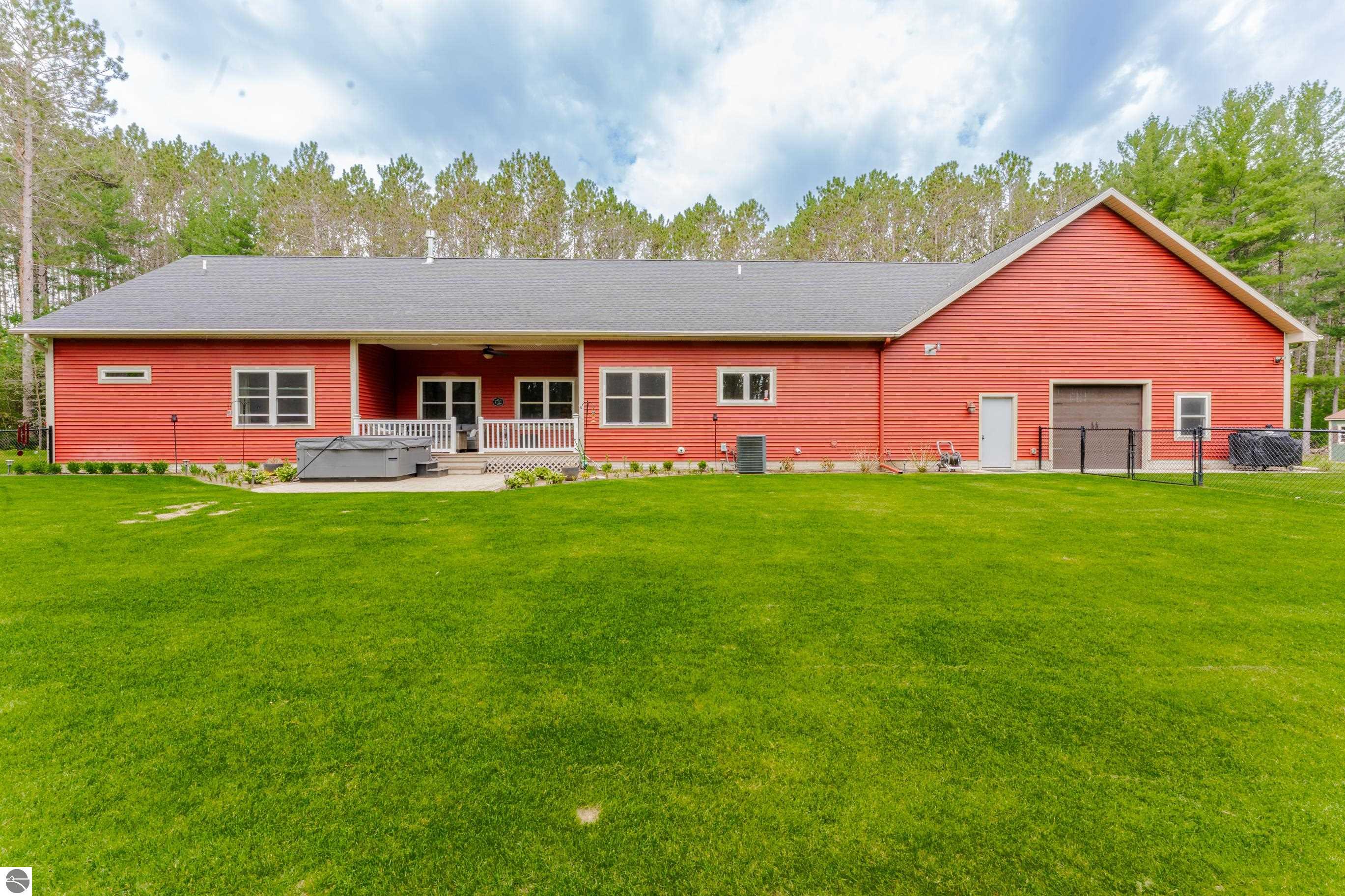 1465 Betsie River Road