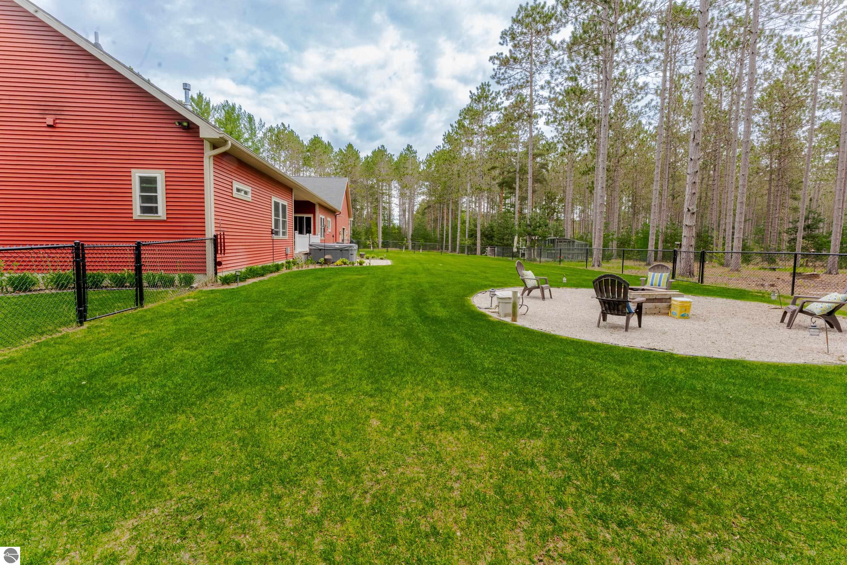 1465 Betsie River Road