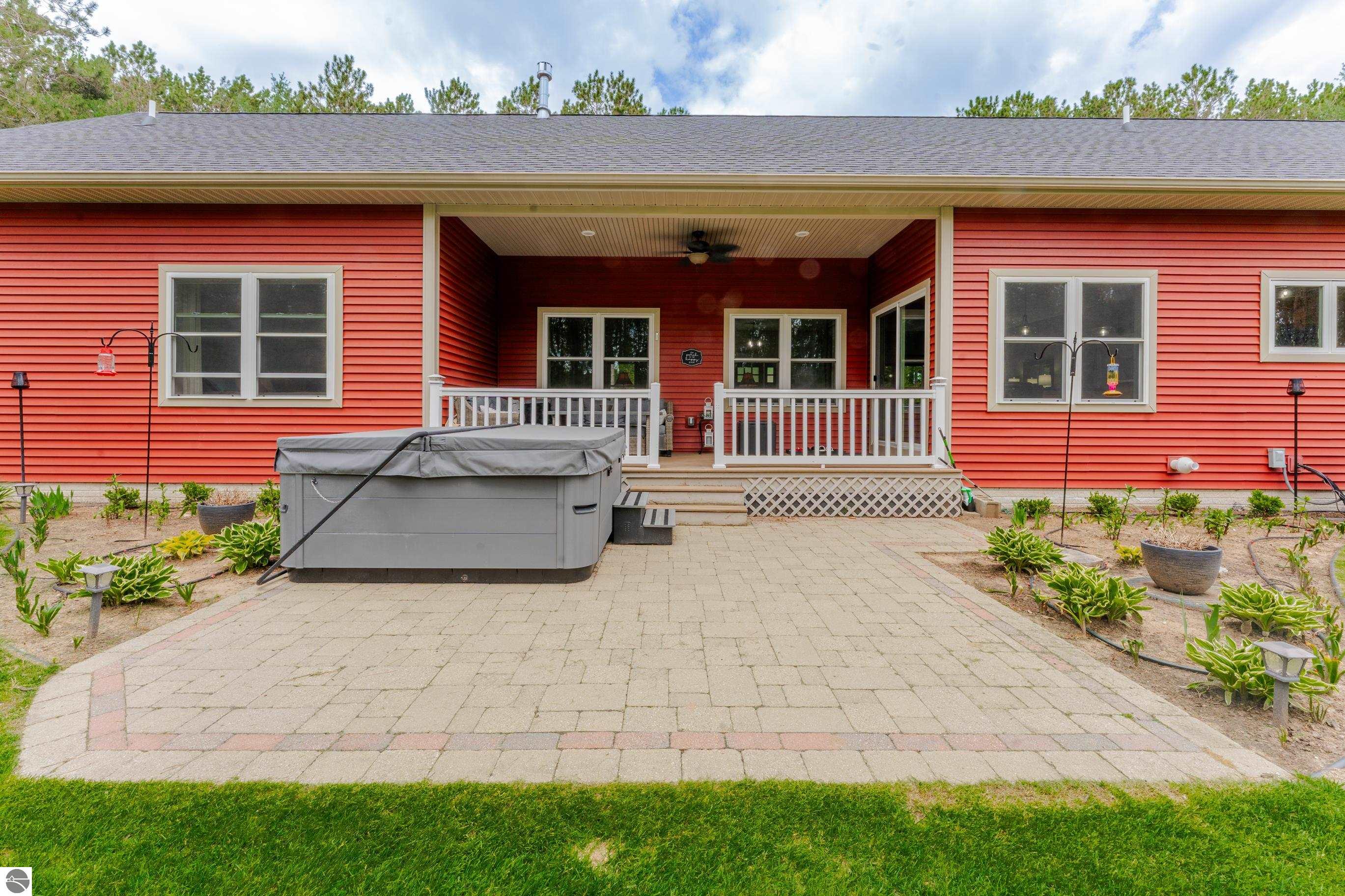 1465 Betsie River Road