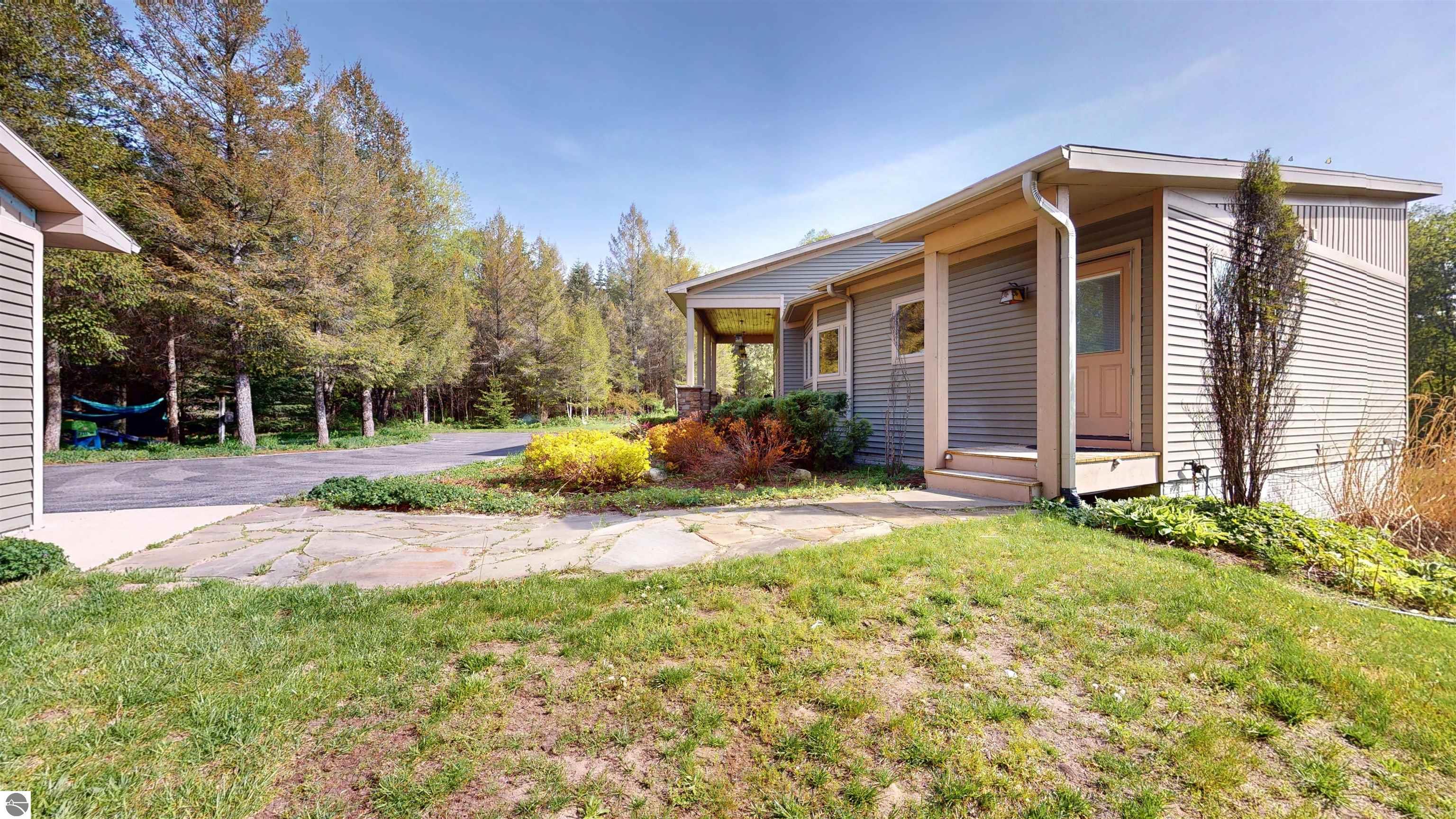 2525 Burdickville Road