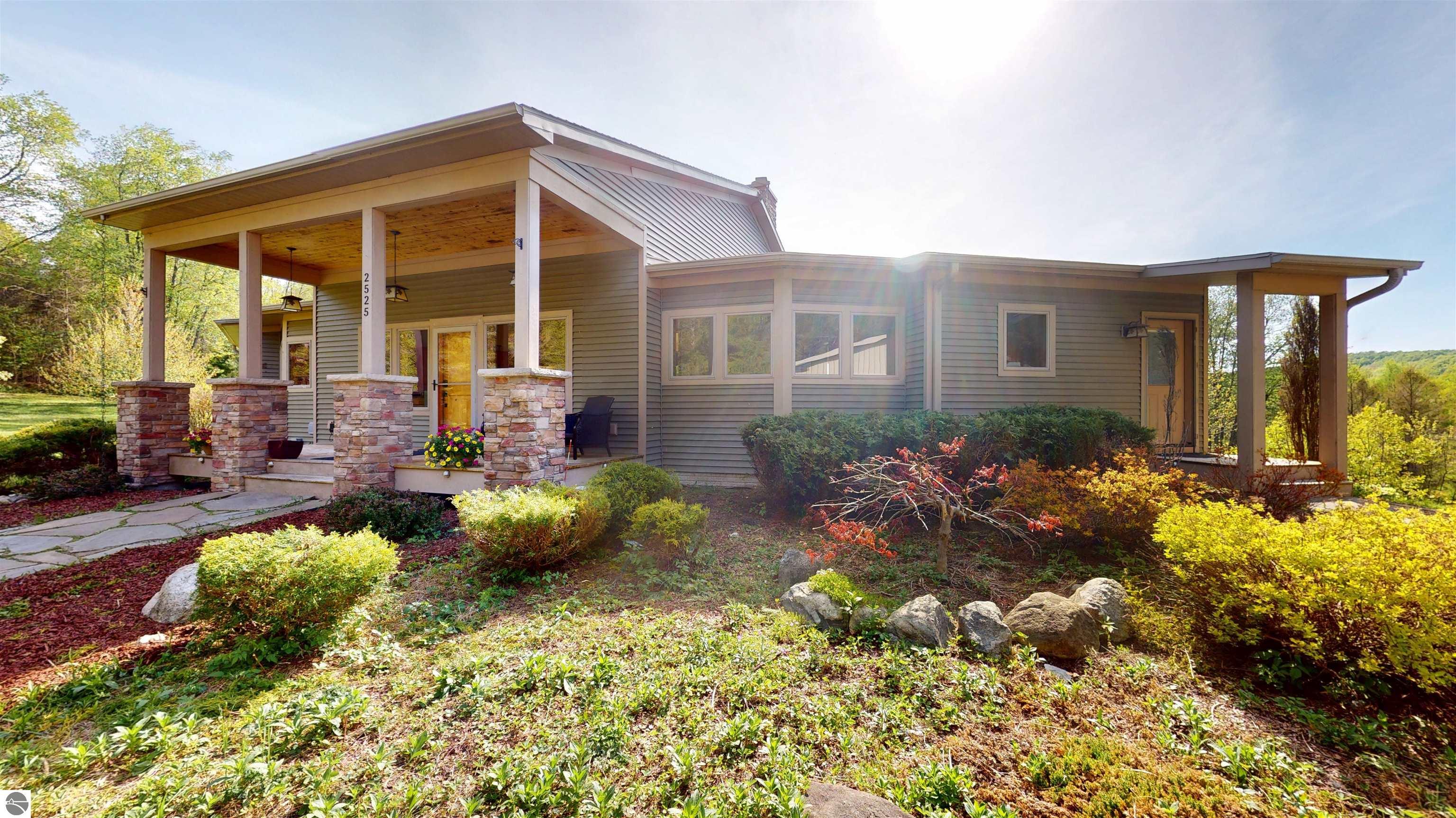 2525 Burdickville Road