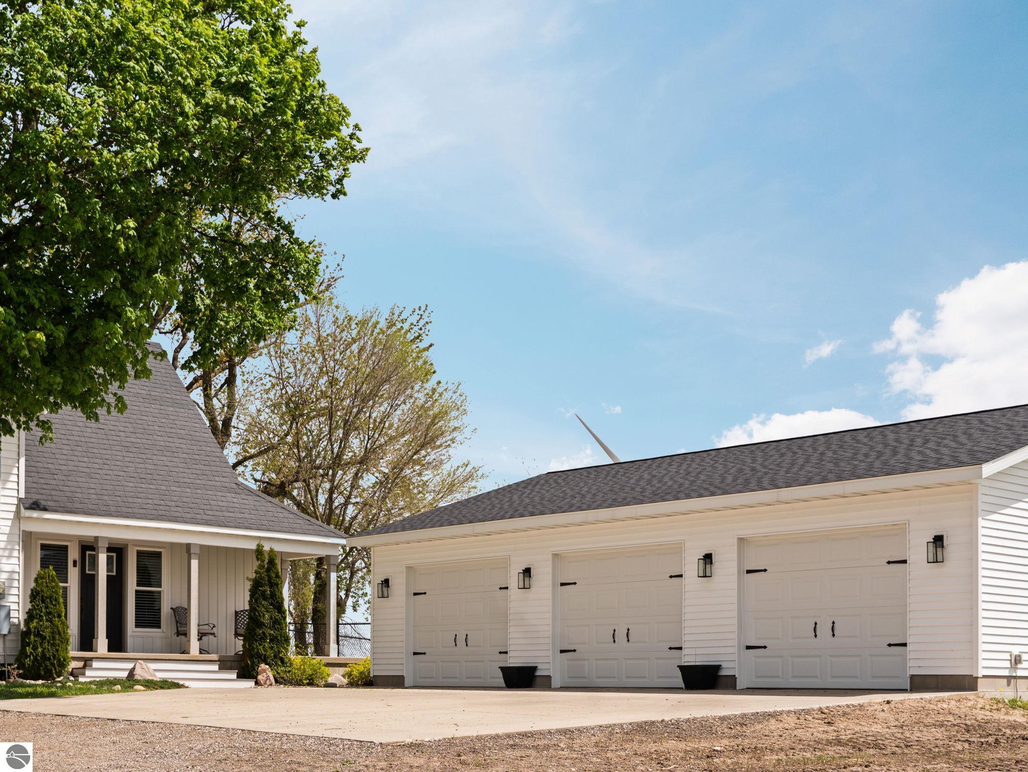 9103 E County Line Road