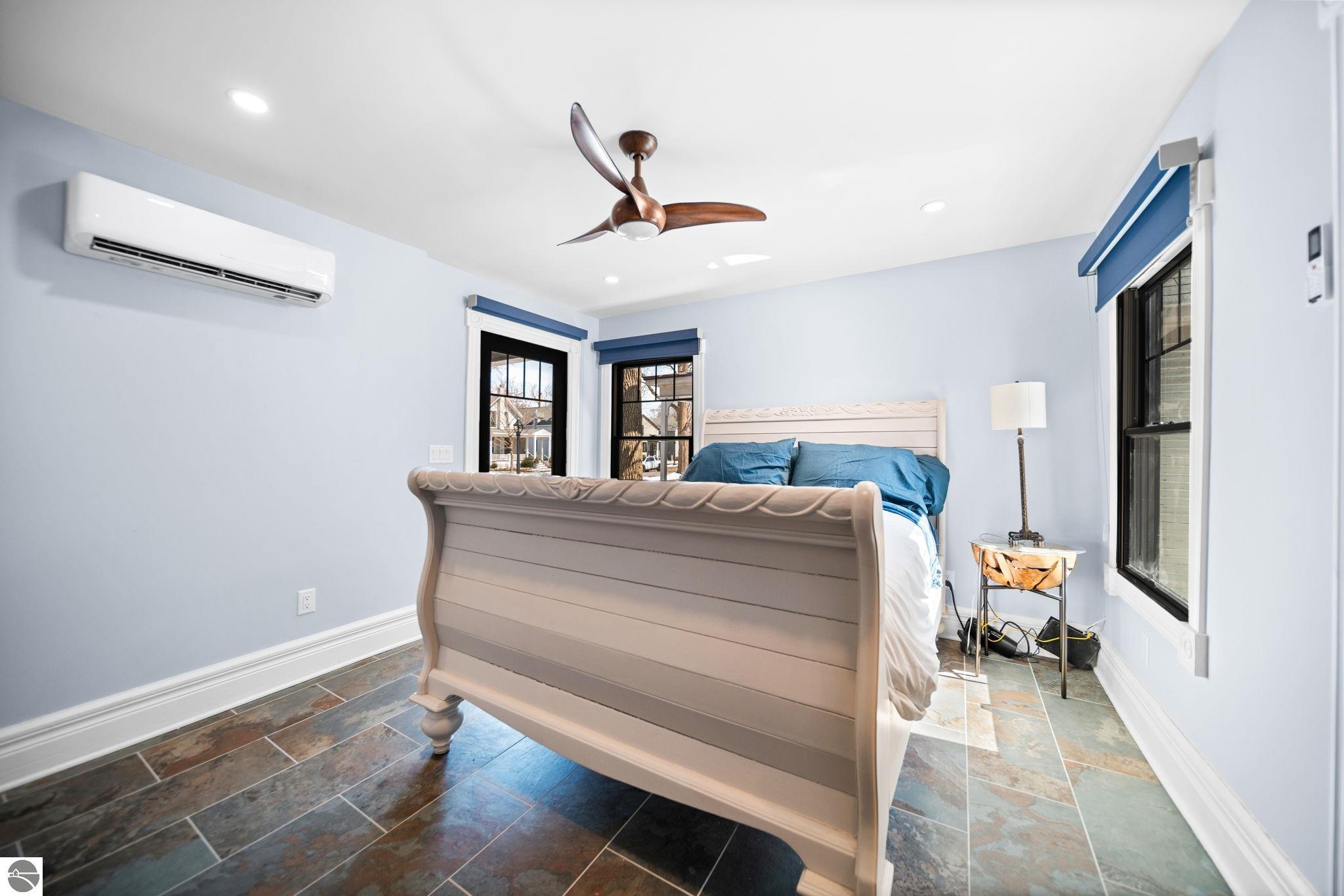525 Fifth Street