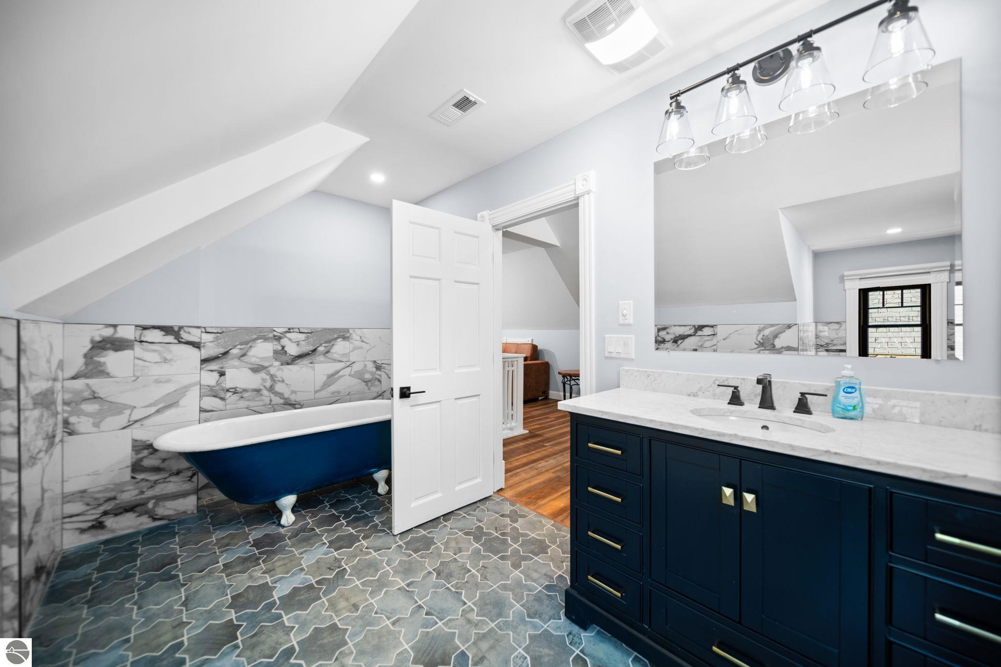 525 Fifth Street