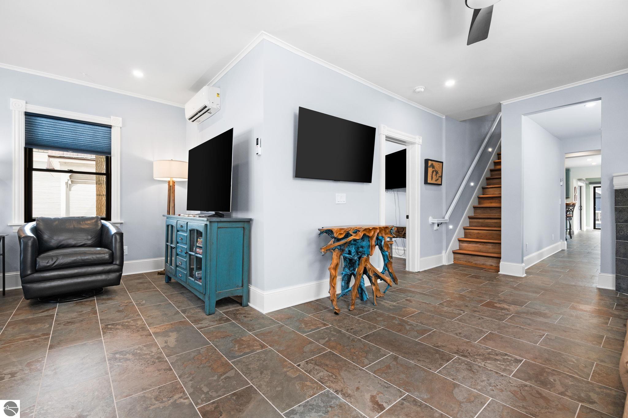 525 Fifth Street
