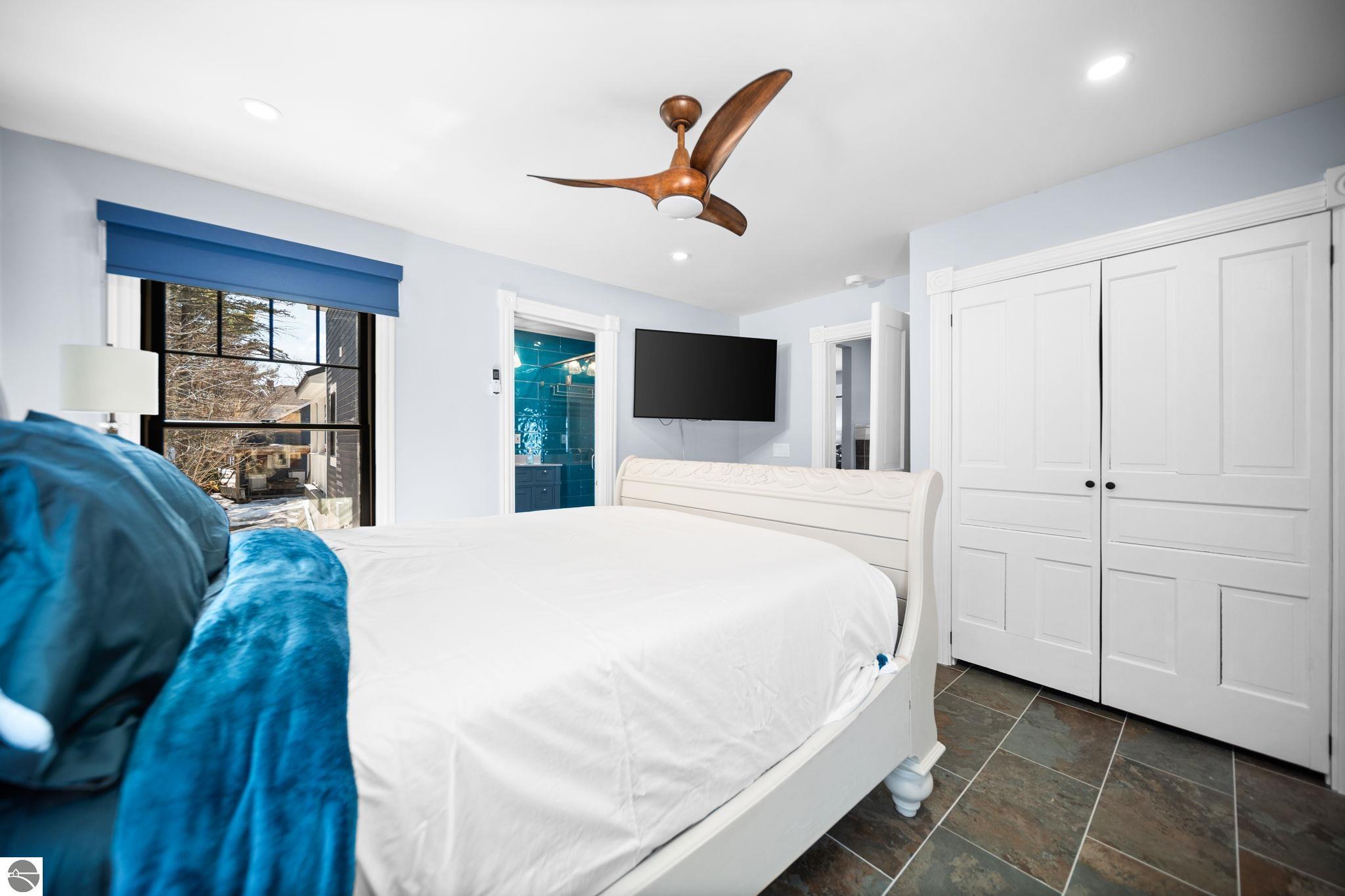 525 Fifth Street