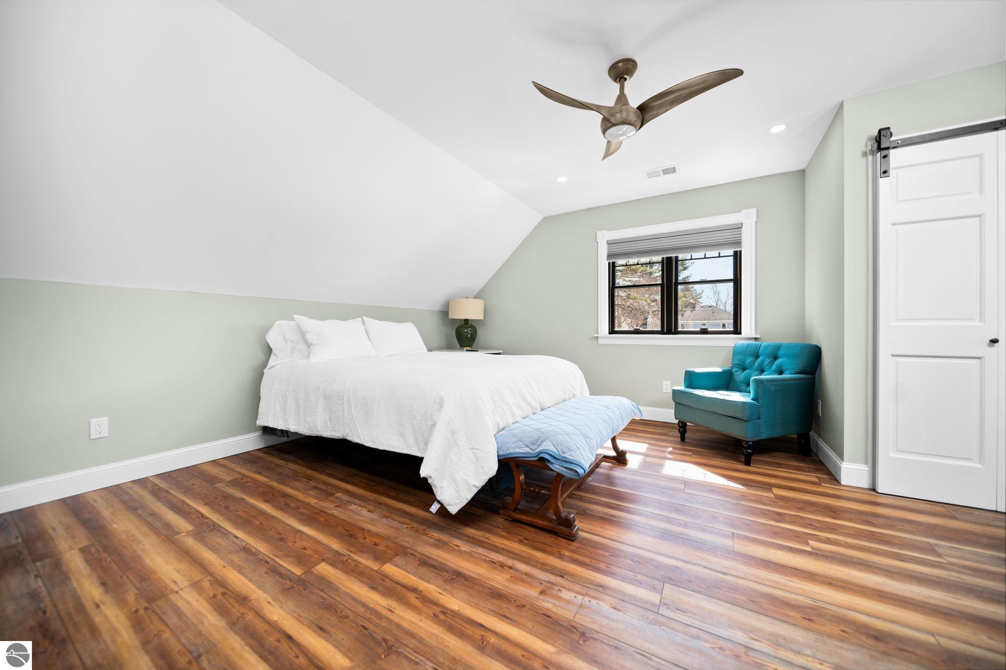 525 Fifth Street