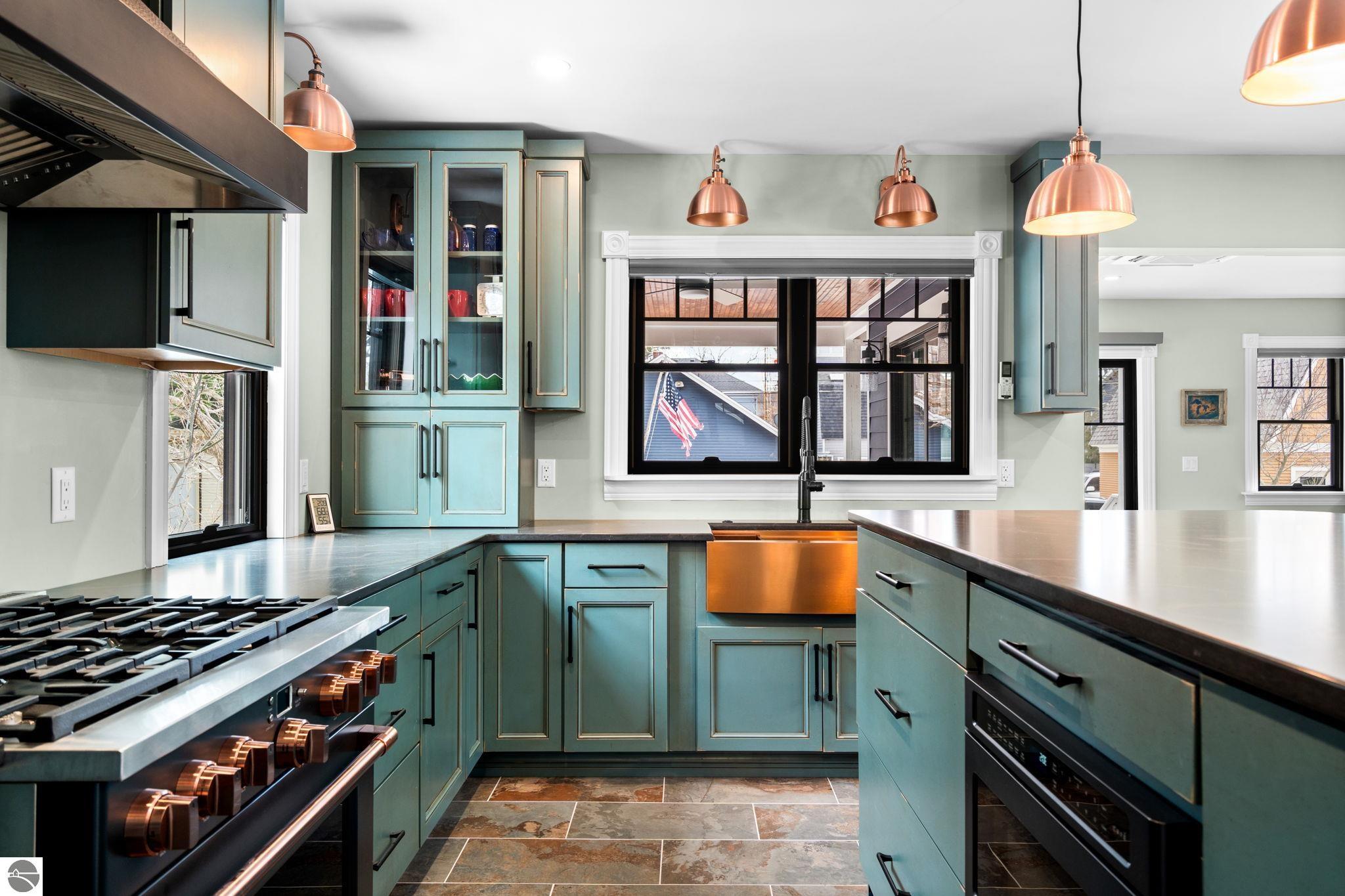 525 Fifth Street