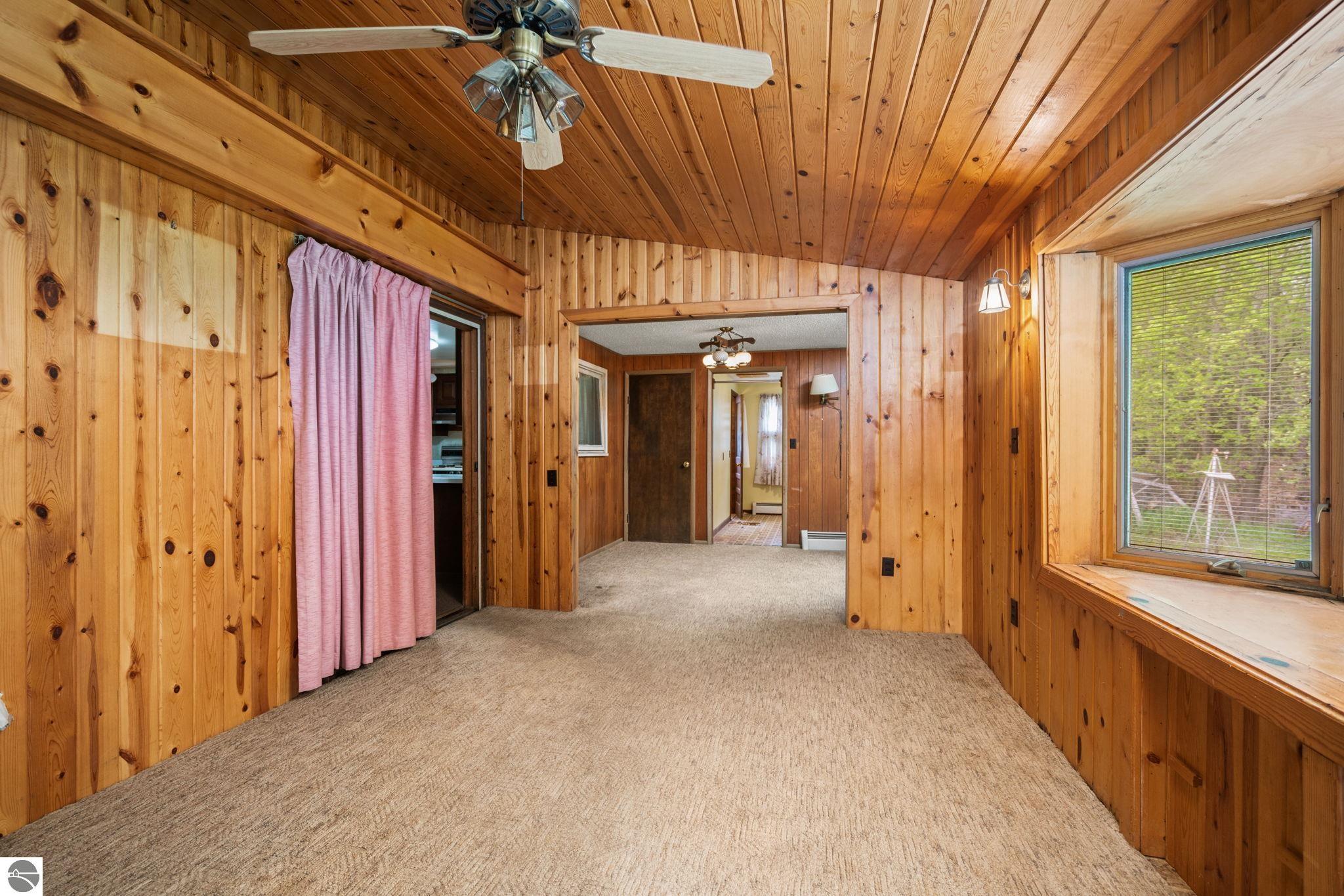 2631 Sparling Road