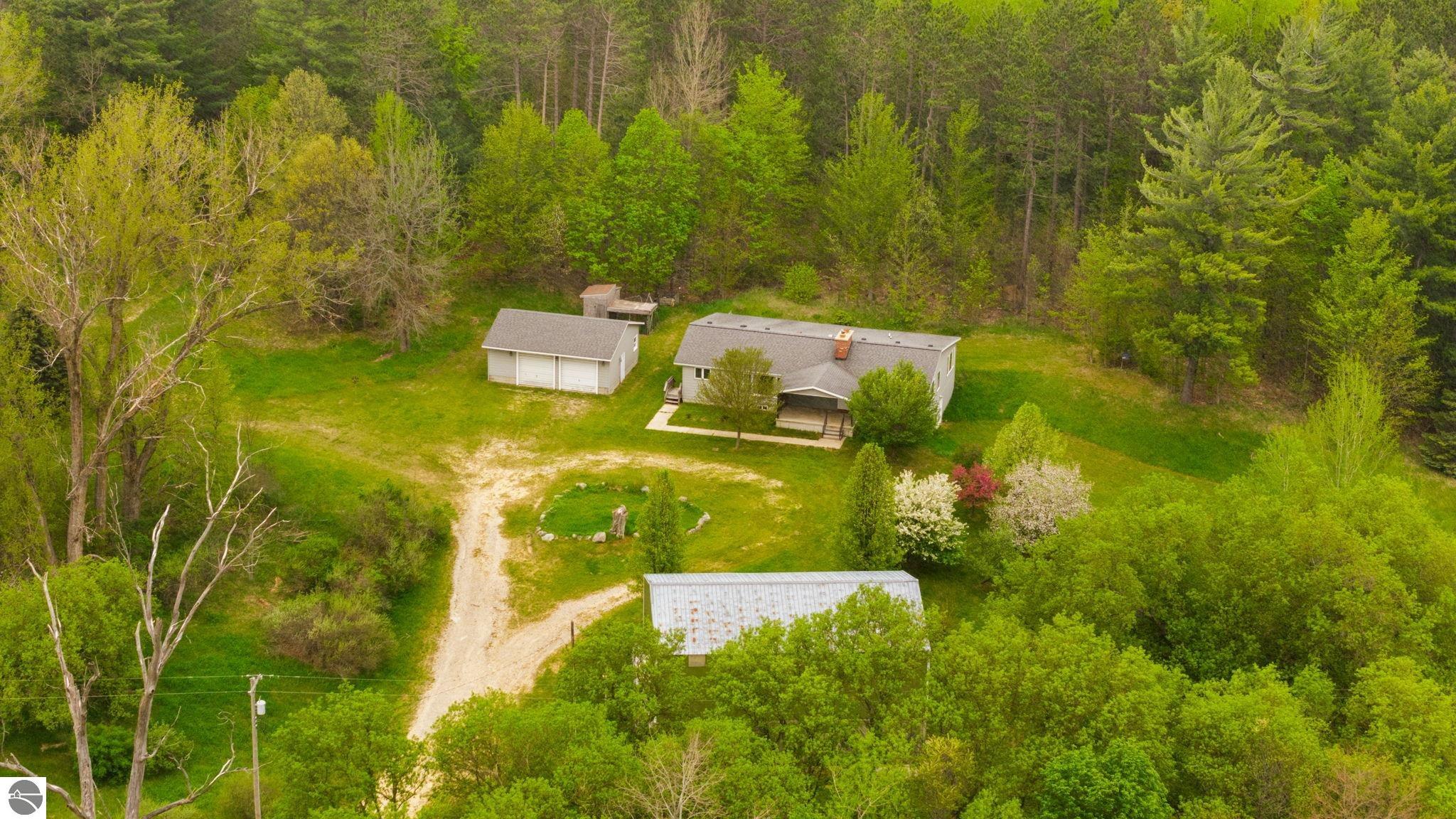 2631 Sparling Road