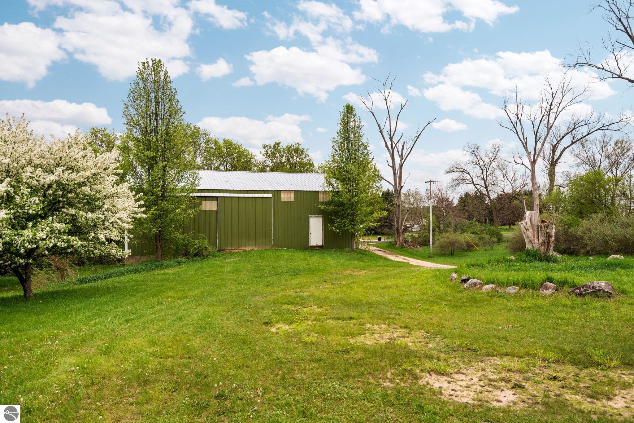 2631 Sparling Road