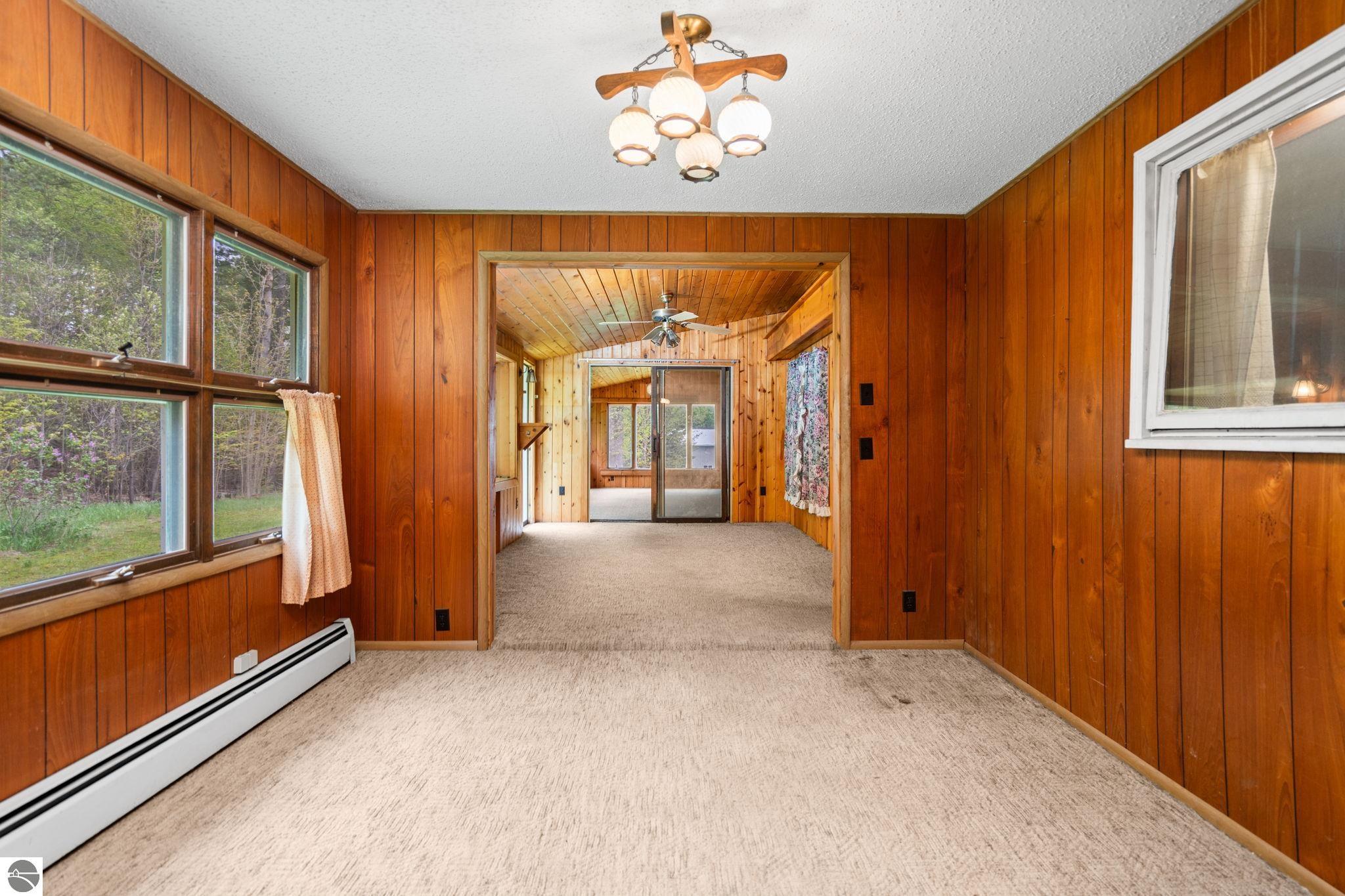 2631 Sparling Road