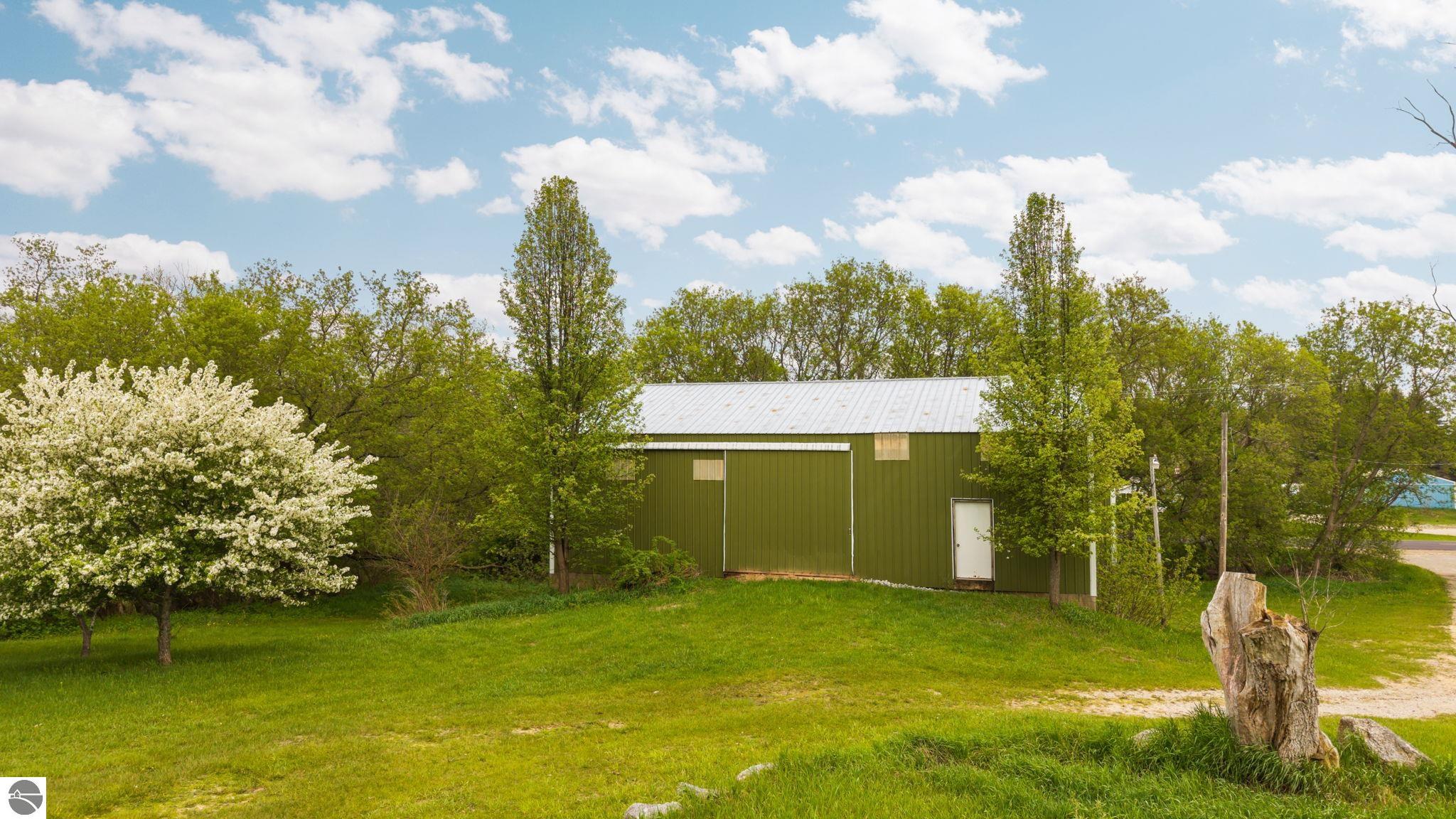 2631 Sparling Road