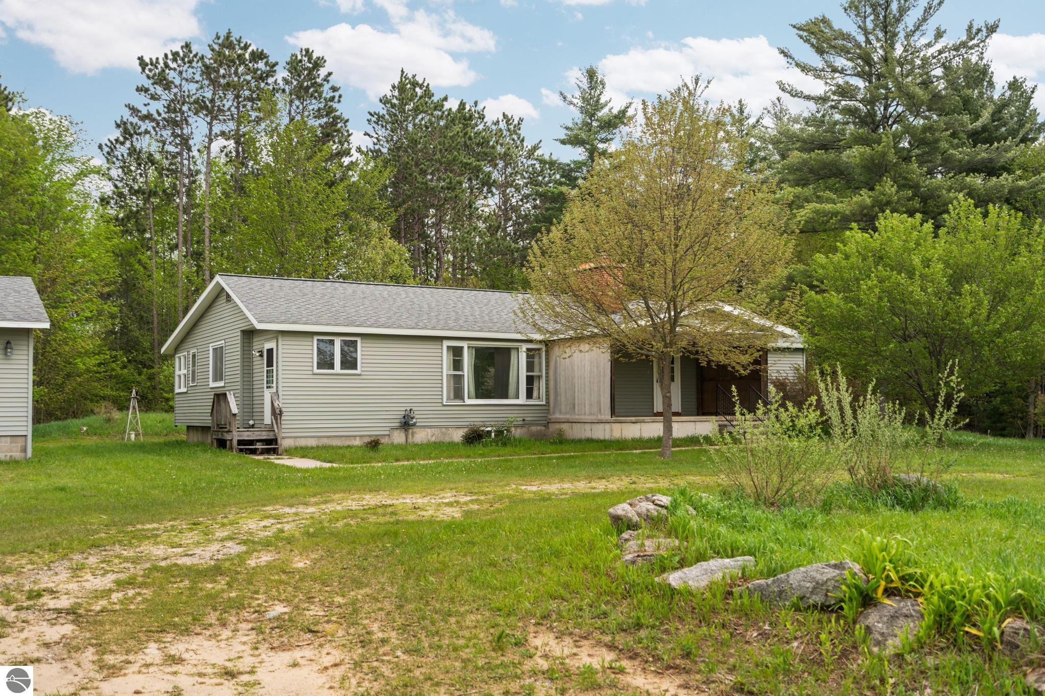 2631 Sparling Road