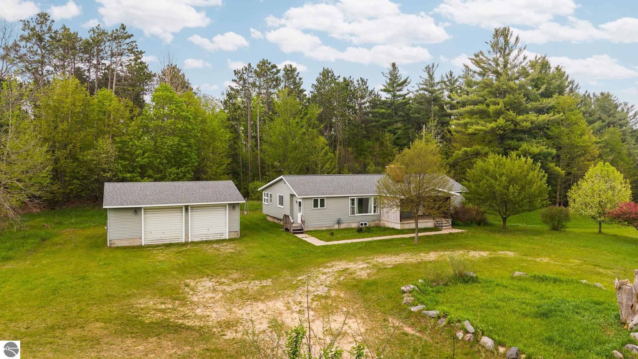2631 Sparling Road