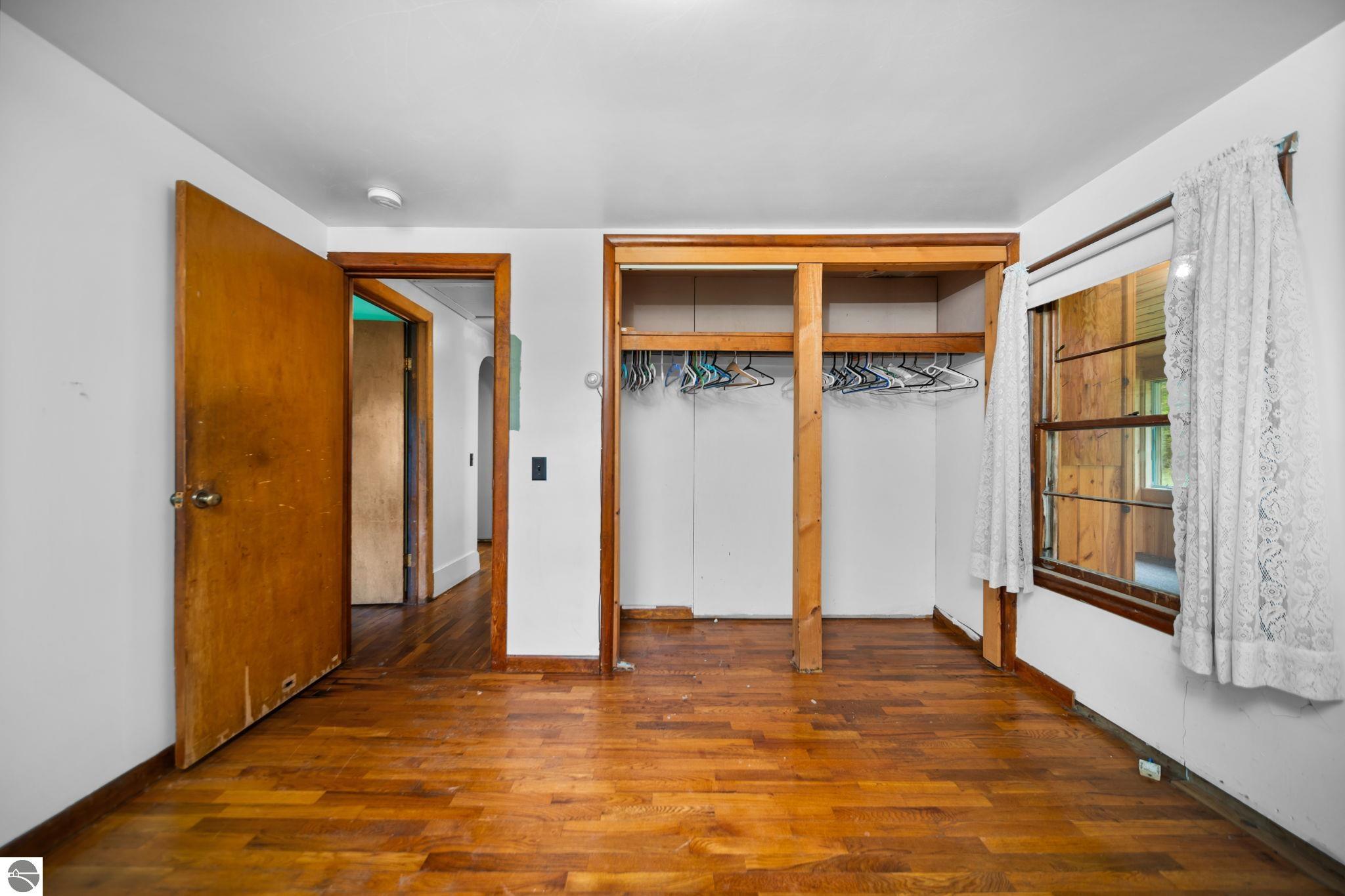 2631 Sparling Road
