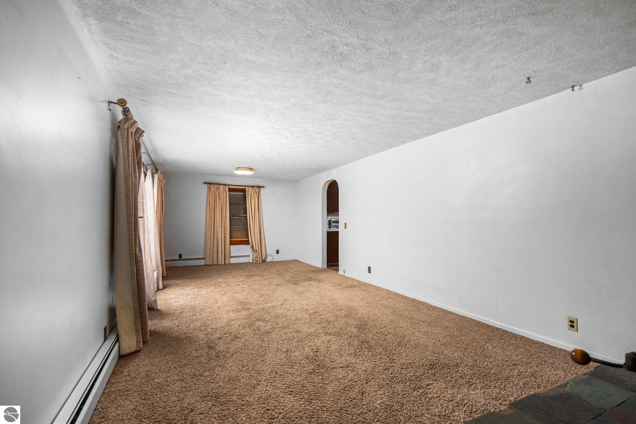 2631 Sparling Road
