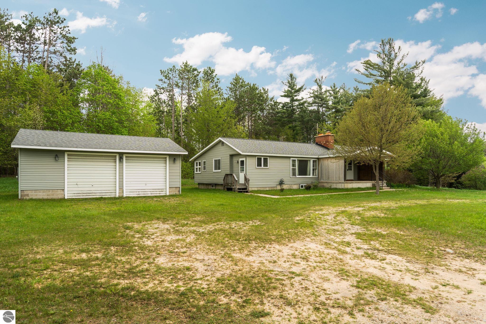 2631 Sparling Road