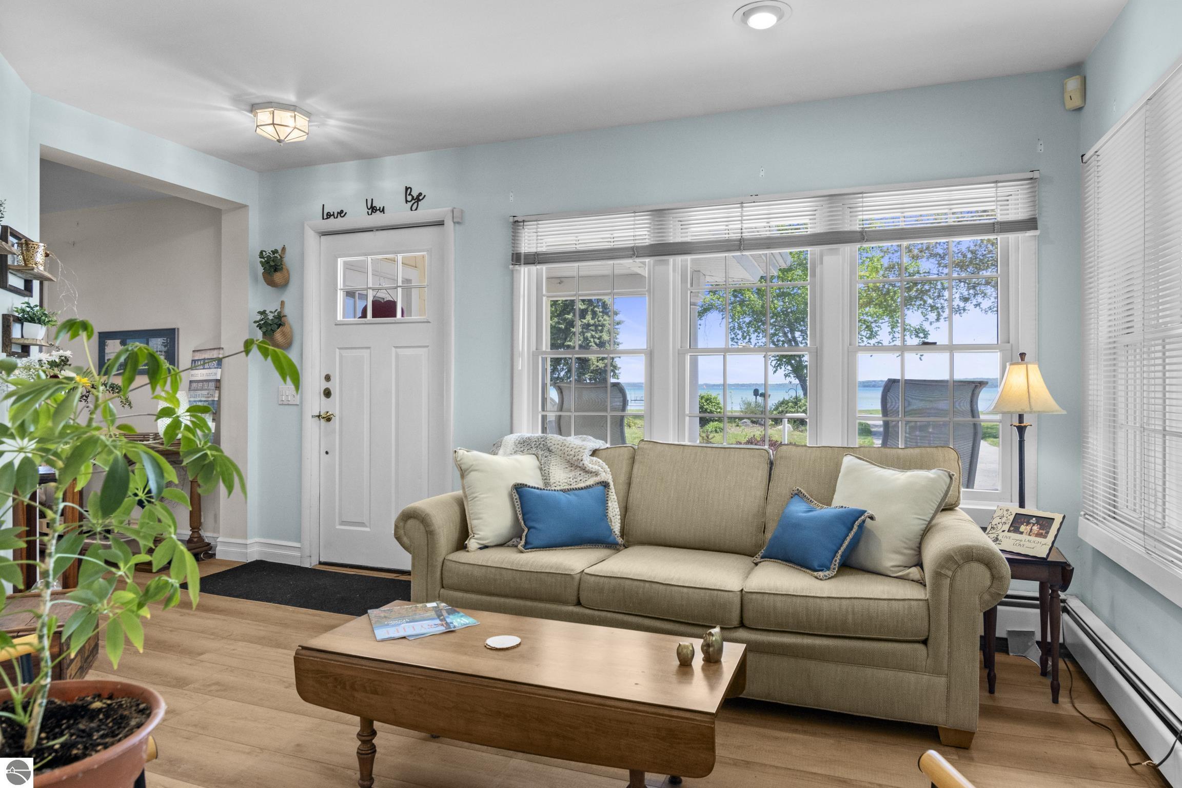 340 S East Bay Boulevard